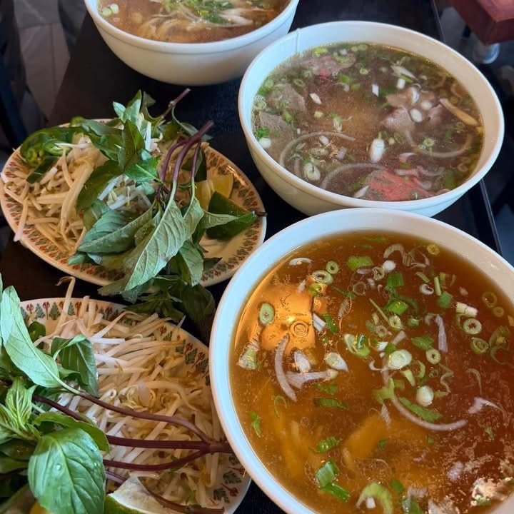 🍜 Pho Love &mdash; NOW OPEN AT @thebayshorelife 

Pho Love has officially opened at 430 W. Silver Spring Drive, serving pho, b&aacute;nh m&igrave; and other Vietnamese dishes. It&rsquo;s currently open daily from 10 a.m.&ndash;8:30 p.m.