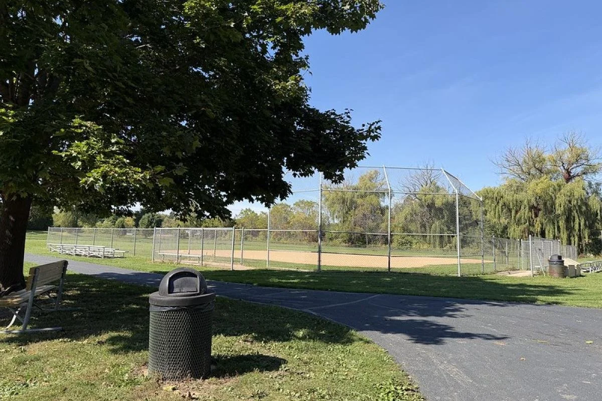 Cedar Pointe Park