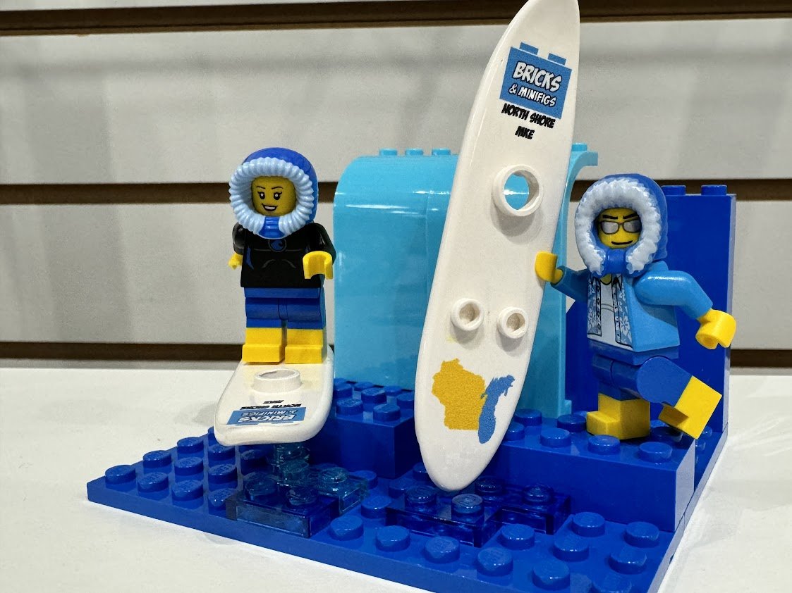 Bricks & Minifigs North Shore MKE Celebrates 1 Year