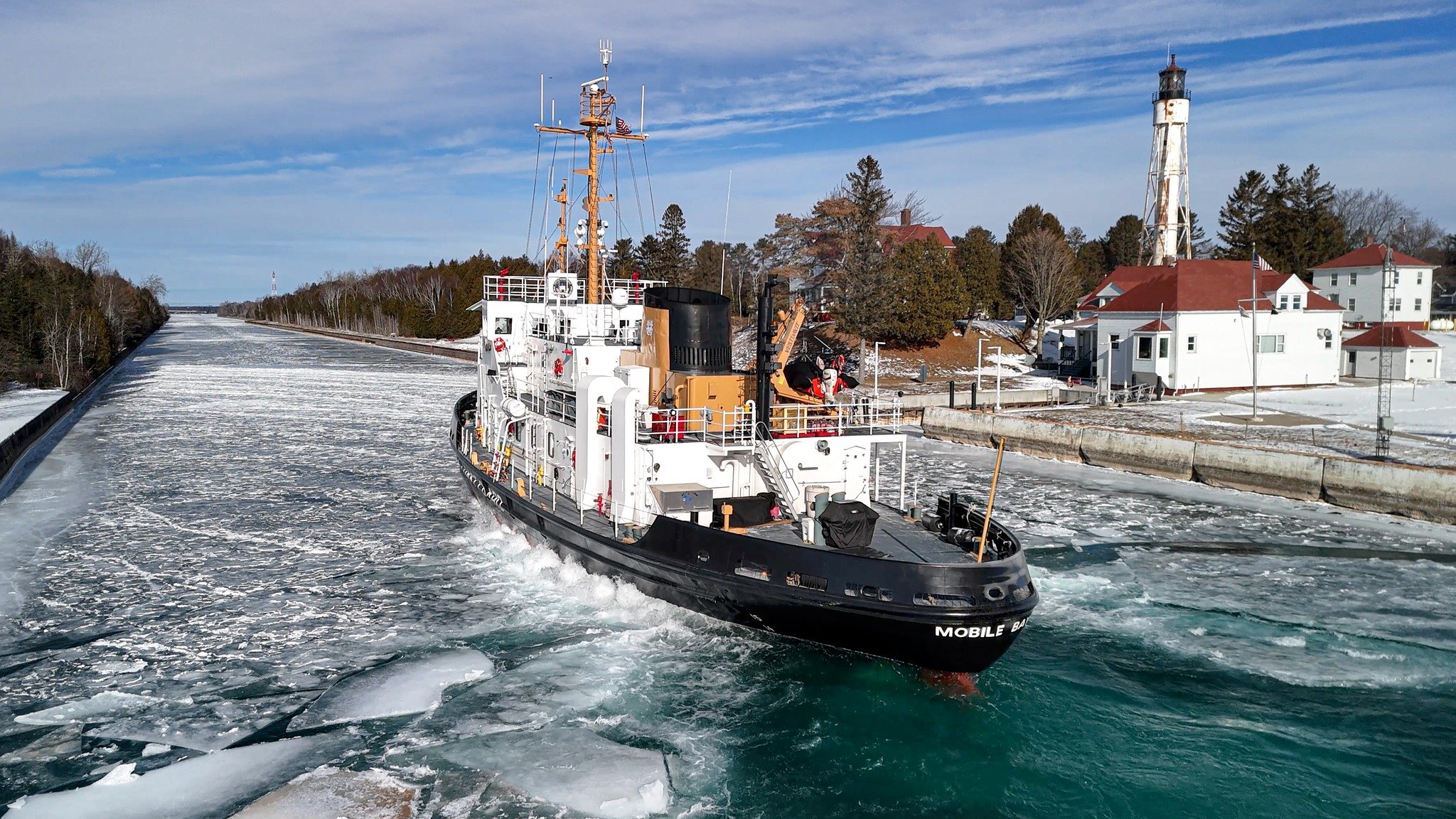USCGC Mobile Bay entered the Sturgeon Bay Ship Canal