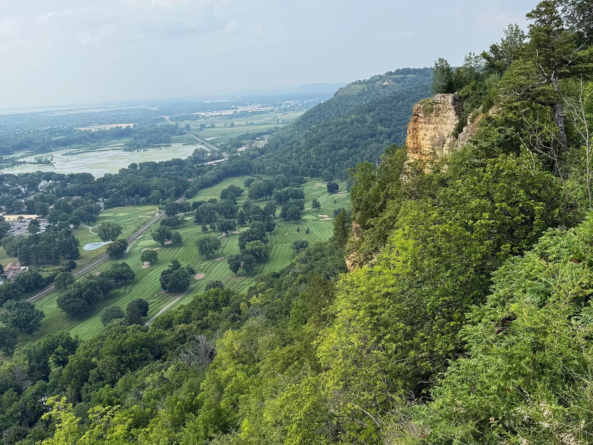 Grandad Bluff Park