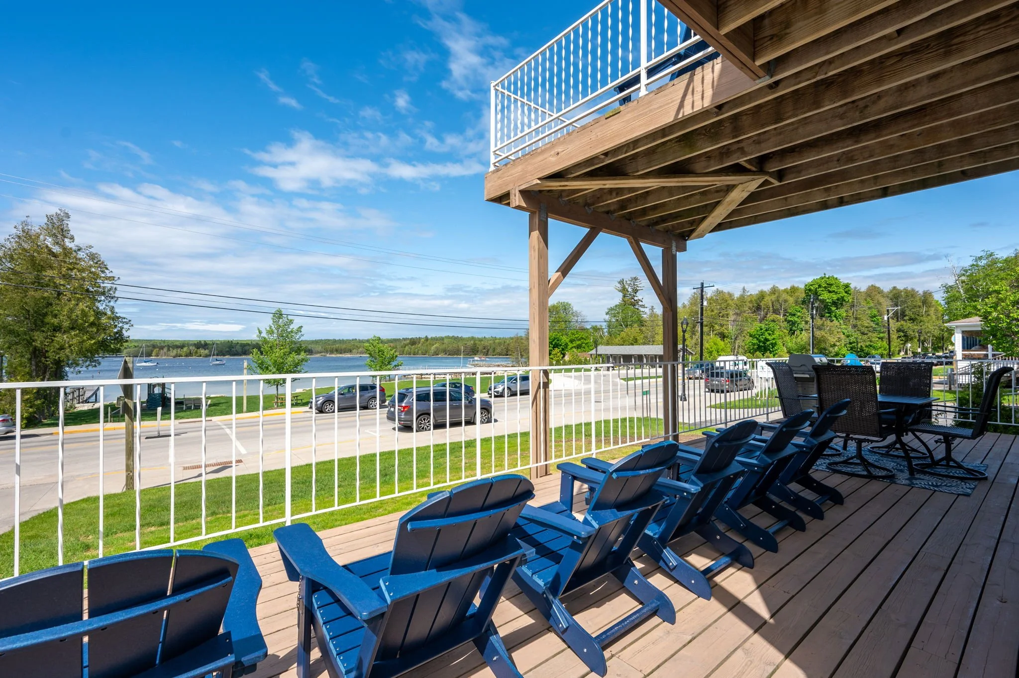 The Deck House at Fresh Coast Motel