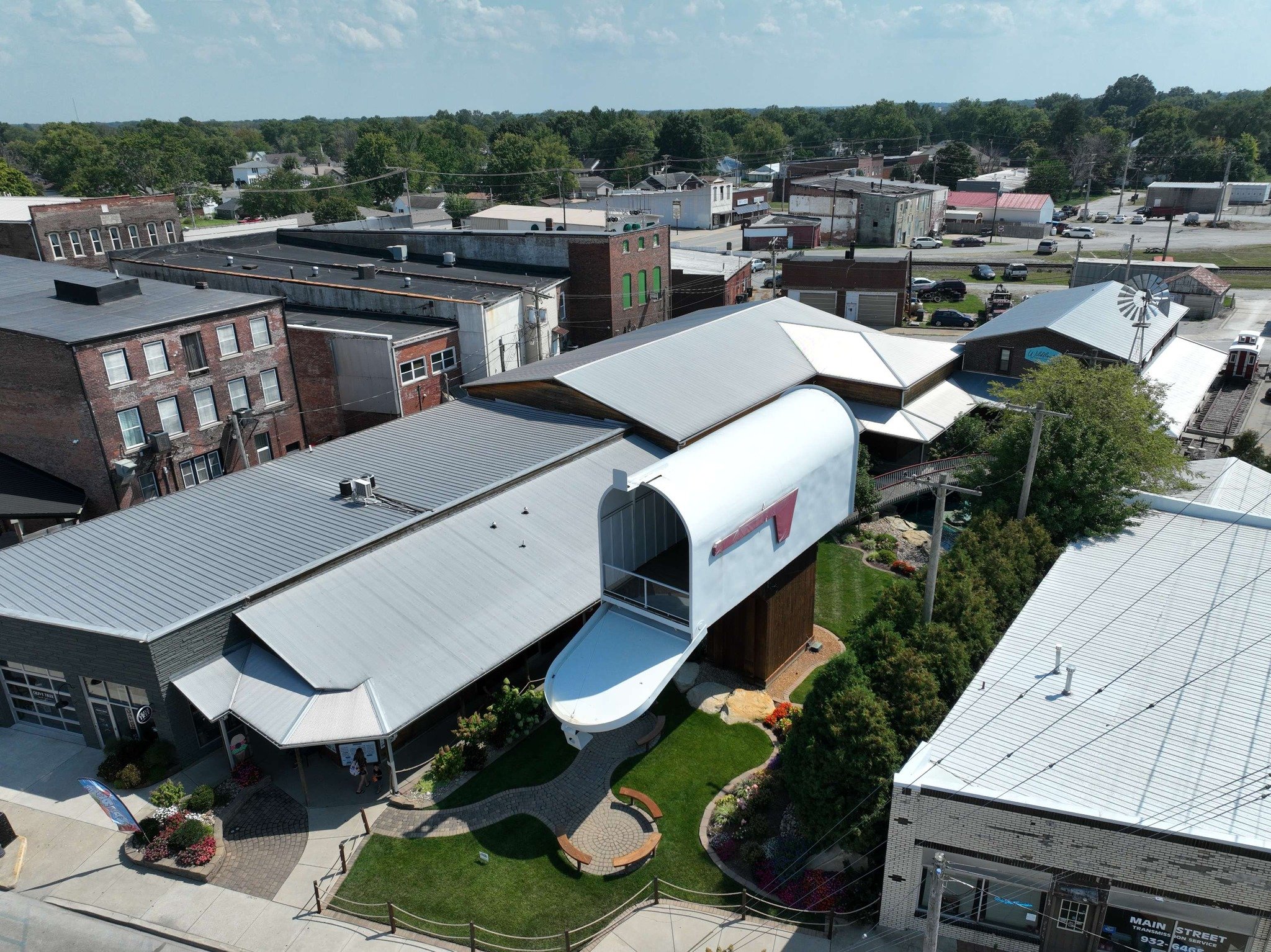 World's Largest Mailbox