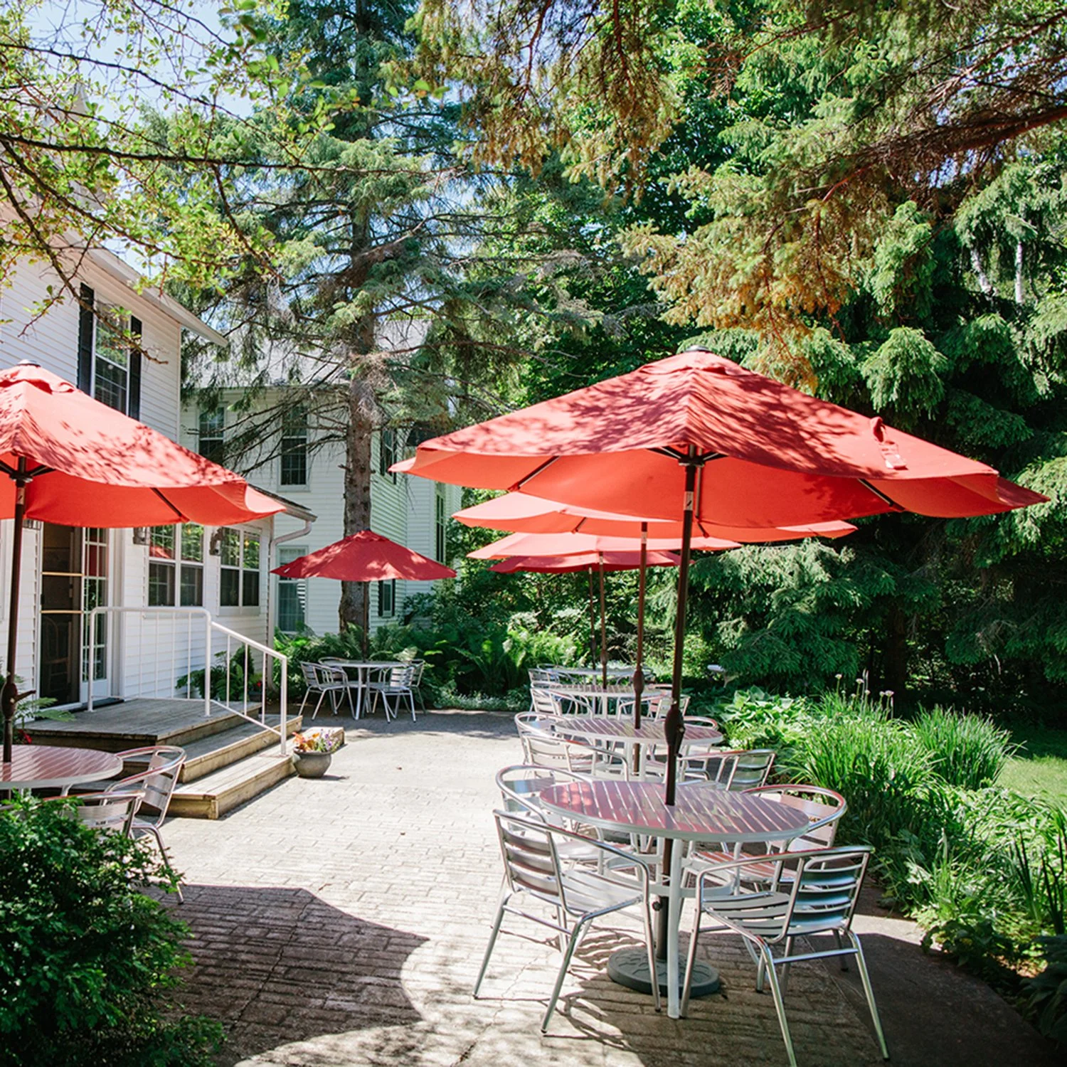 The Eagle Harbor Inn