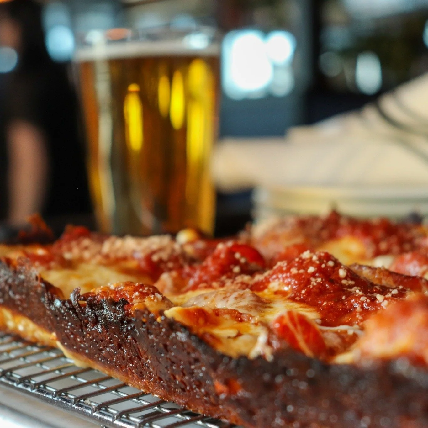Backlot Pizza + Kitchen Bayshore