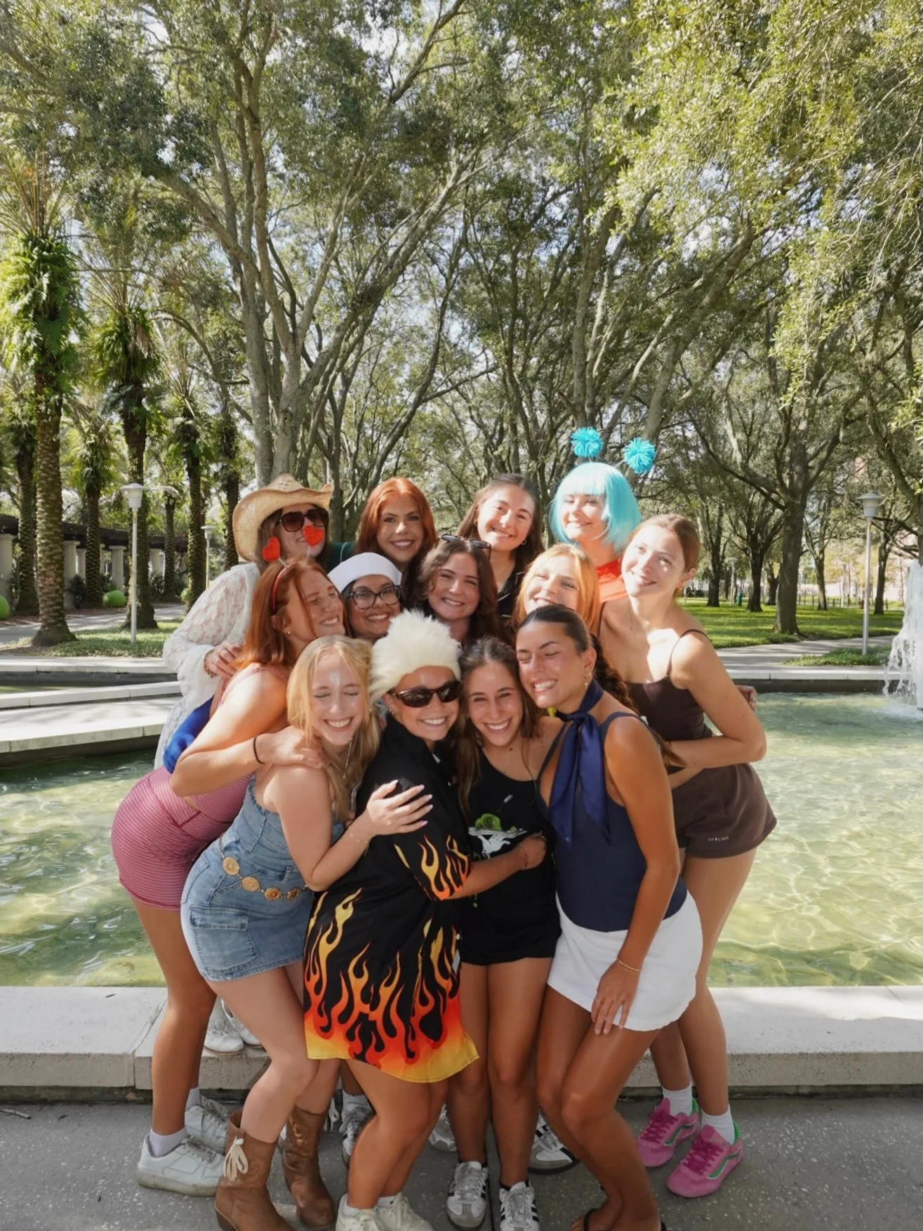 Spirit Week Day 5: Twin Day 👩🏼&zwj;🤝&zwj;👩🏻🤍✨

As we wrap up spirit week, we grow more excited for this upcoming fall recruitment!

Sign up through the link in our bio :)