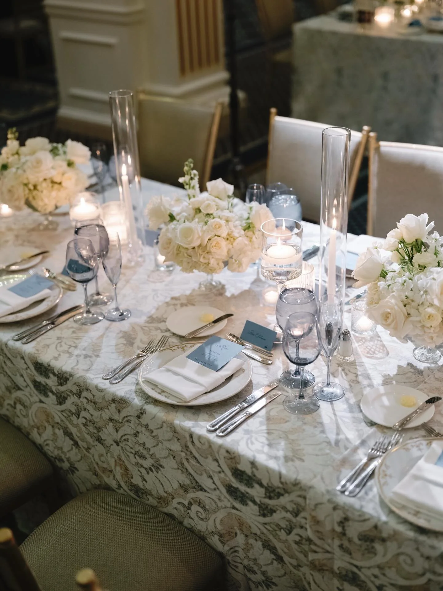 A little glimpse into this timeless DC wedding 🤍

Soft whites, delicate blues, and candlelight made the Willard feel extra magical for this beautiful couple.

Loved bringing these florals to life. 🌸

Vendors:
Photography @jennifernolanphotography 
