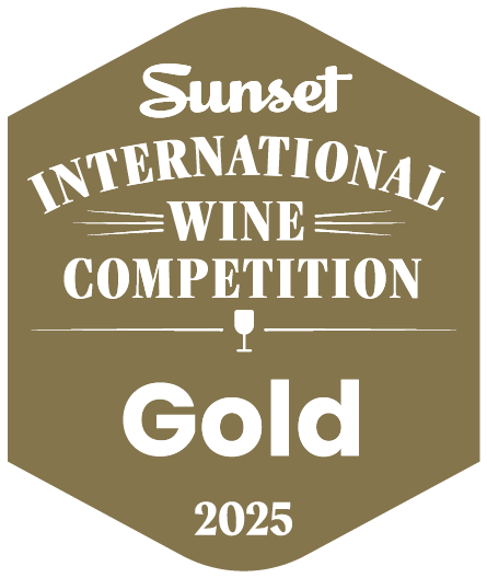 Logo for Sunset International Wine Competition 2025, highlighting Gold award.