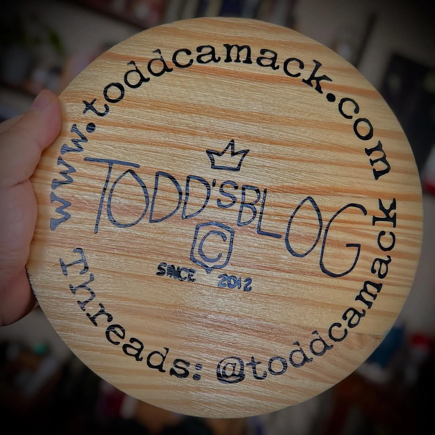 Check out this sweet wooden wall sign featuring my blog&rsquo;s logo, gifted to me by my kick-ass friend, @itskellyagain, aka Kelly Ellsworth! I&rsquo;m LOVING it! Again, THANK YOU!!! Now, if I&rsquo;d just actually start posting to the thing, I migh