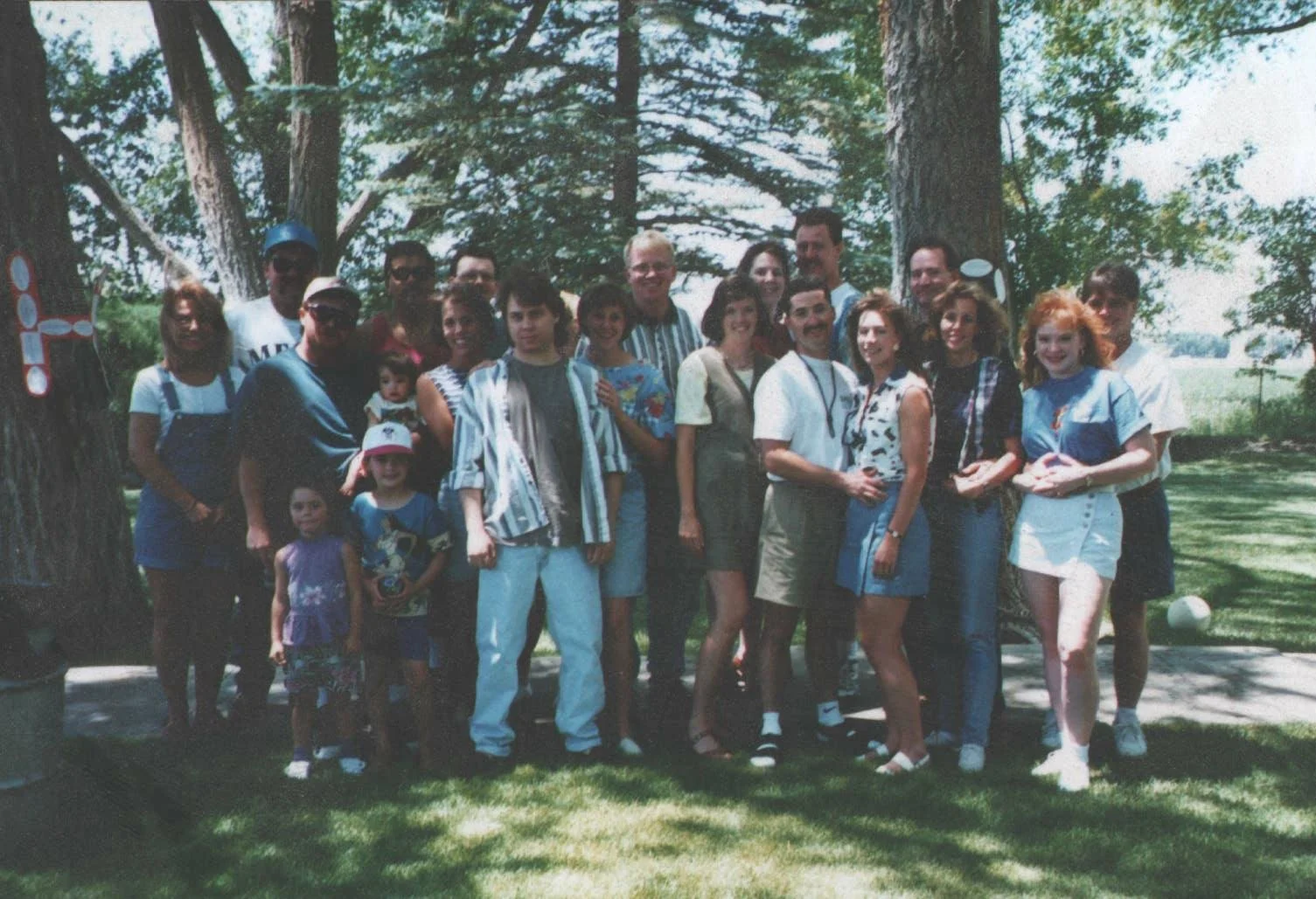 class of 1986 group photo 2a.jpg