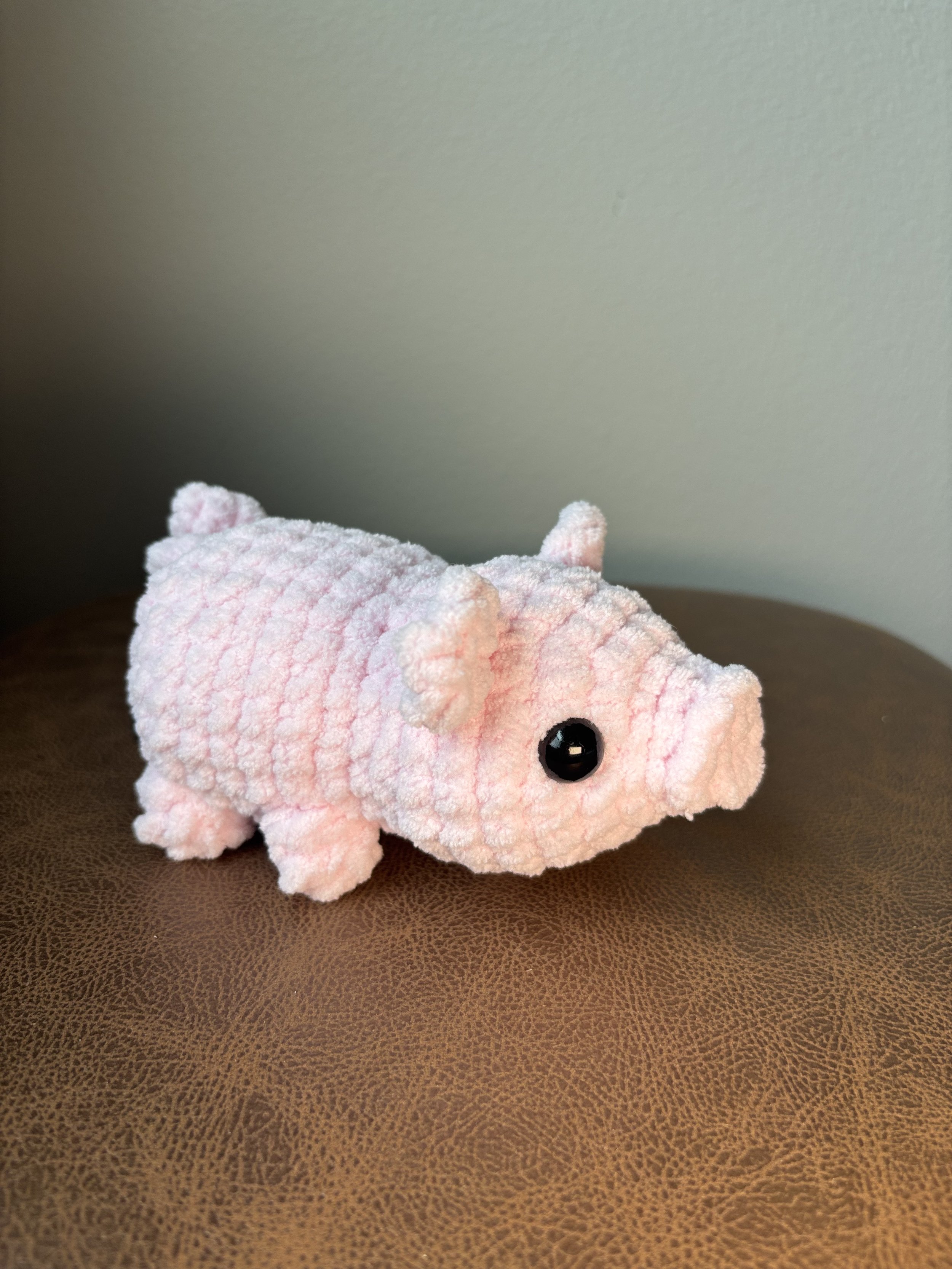Pig crochet plushie