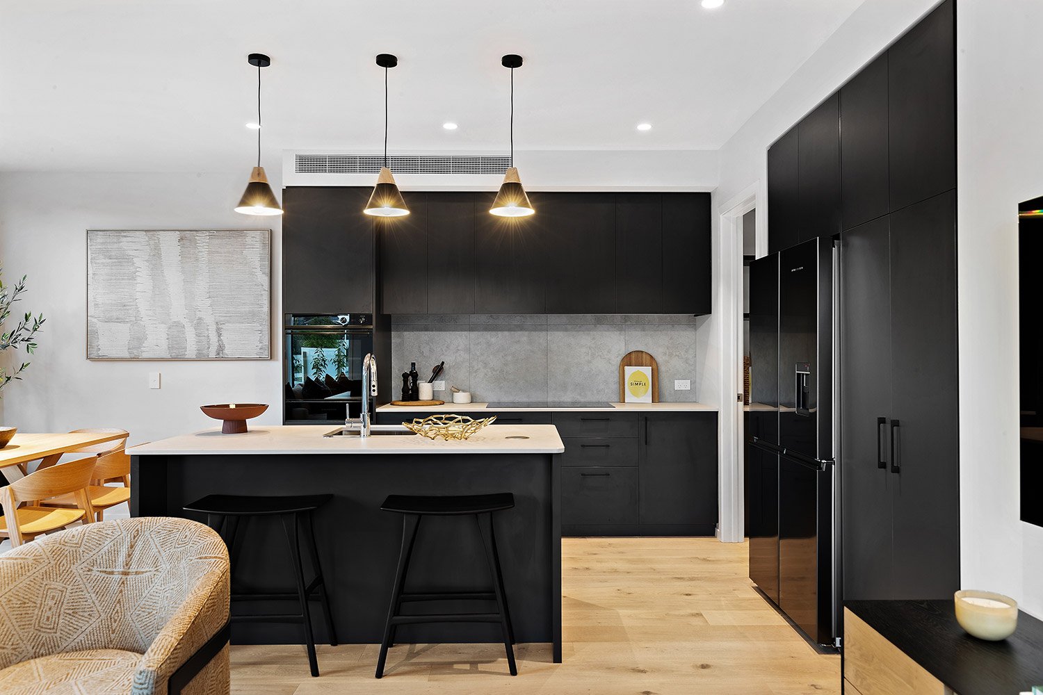 6. Kitchen.jpg