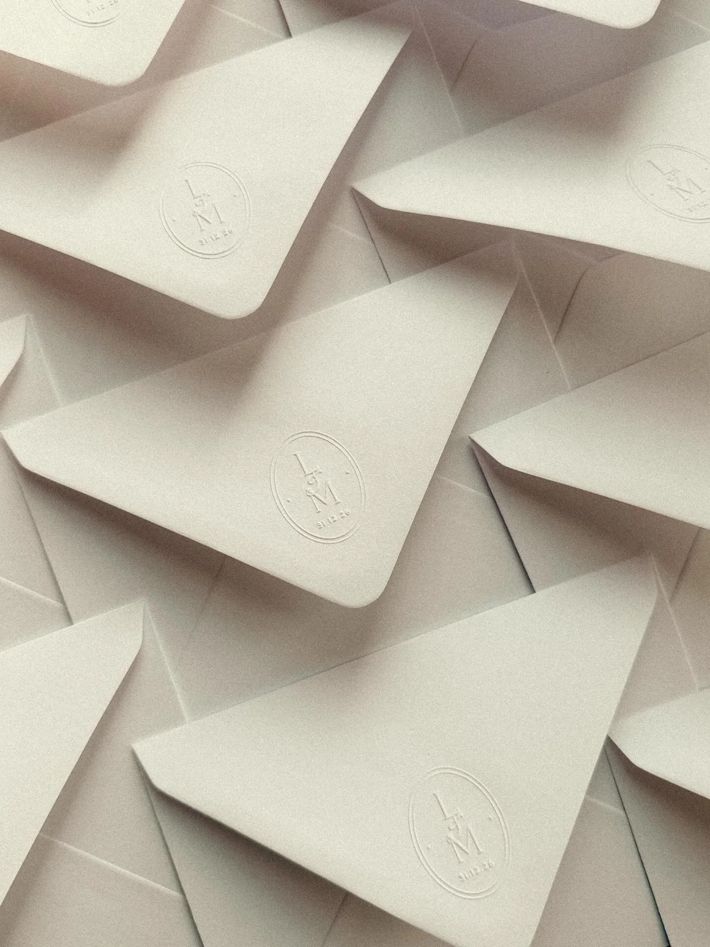 it&rsquo;s all in the details ~ remember when your guests receive your invitations, this will be the first thing that they see so why not make it extra pretty.

Hand-emboss stamps for envelopes really make your invitation suite feel like a true finis