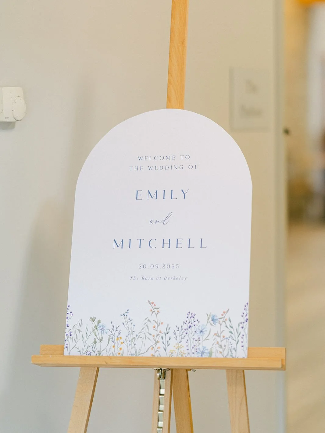 Emily 🤍 Mitchell ~ blue hues, wild flowers &amp; a beautiful couple all around.

A popular collection is our blue wild flower invitation suite for 2025.

Stationery @meganalicestudio 
Photographer @charlotteburnphotography 
Venue @thebarnatberkeley 