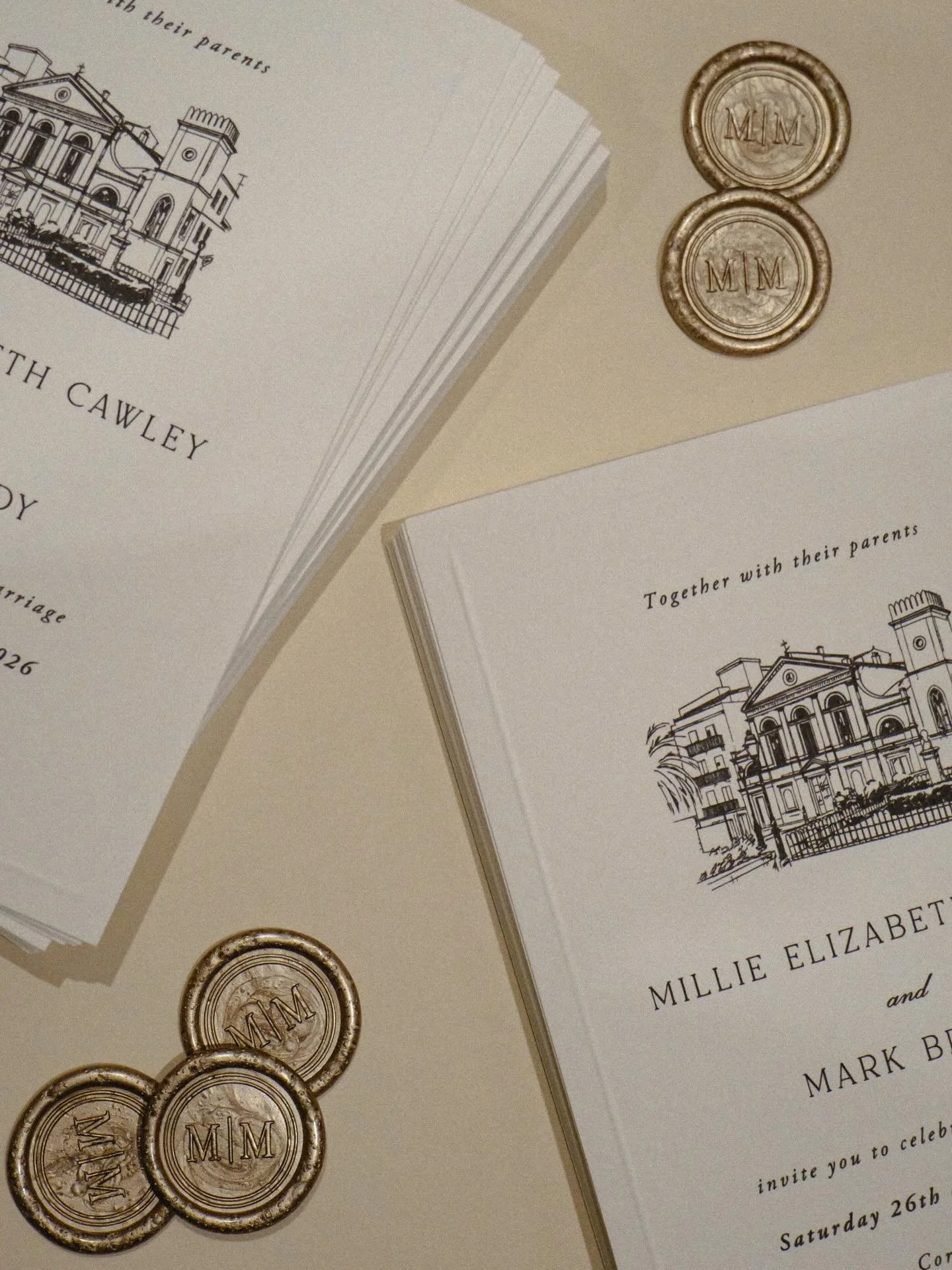 embossed edges + bronzed wax seals for Millie &amp; Mark 🏛️ a beautiful destination wedding to be had in Greece.

Funny story, I met Millie on a Yacht party last year in Australia. What do you know a year later I&rsquo;m designing her stationery, fu