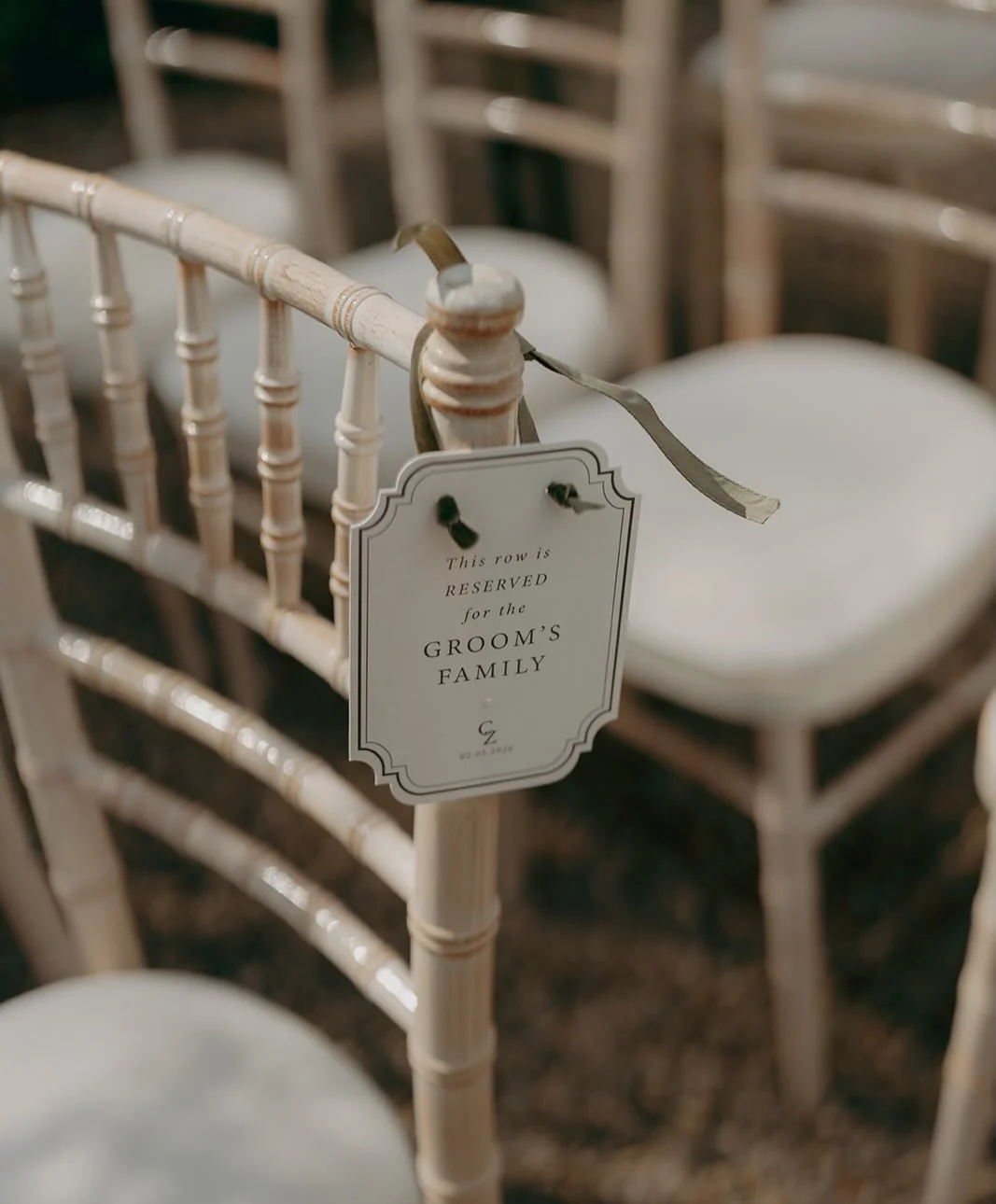 Rich green tones &amp; elegant, vintage style designs thoughtfully created for Zoe &amp; Chris last weekend💍🕊️ photos taken at the lovely Shotton Grange.

Venue: @shottongrange
Photographer: @jossdenham.photo
Florist &amp; Venue Stylish: @wildintyn