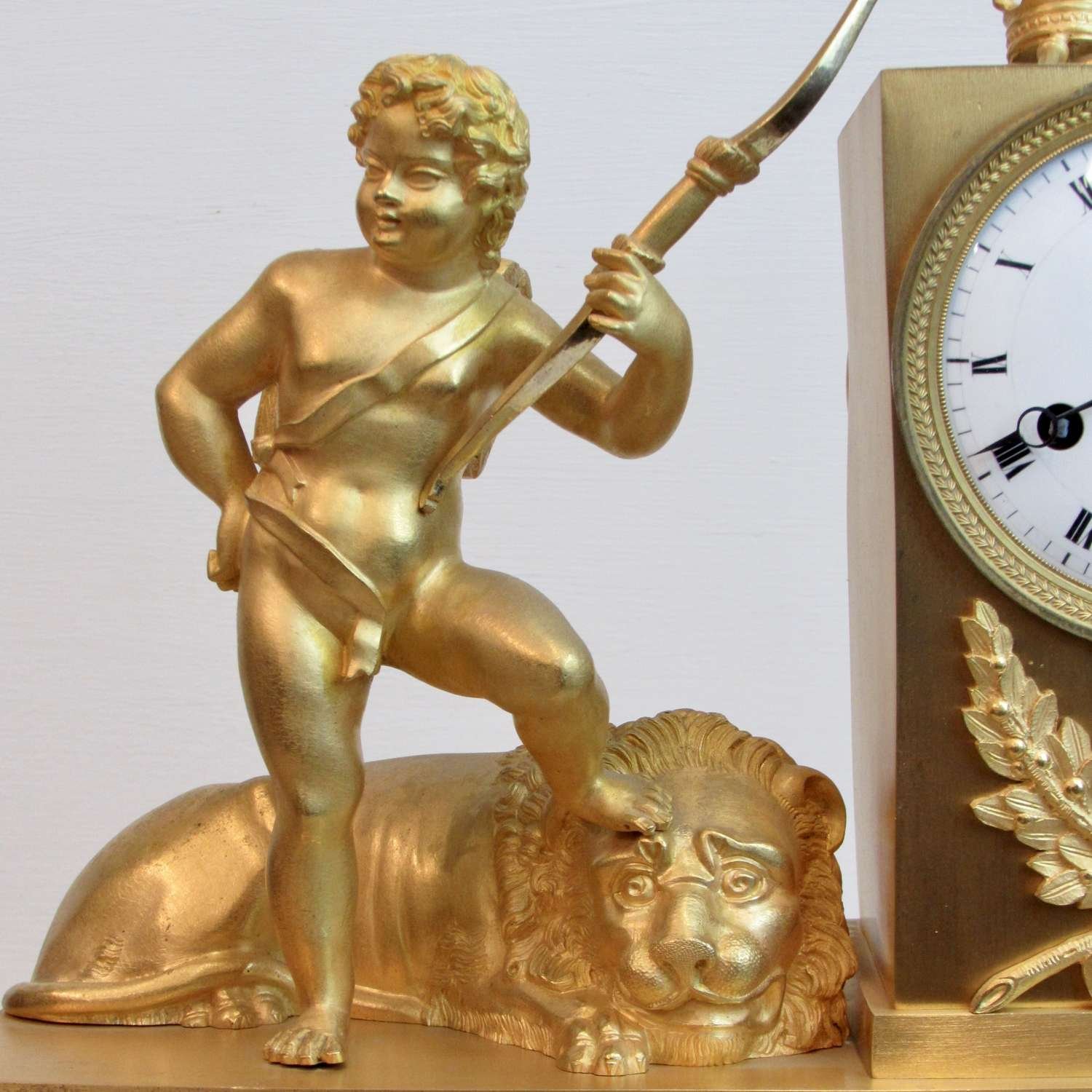 19th-century-ormolu-lion-french-clock-by-marchand-a-paris_10113_pic3_size4.jpg