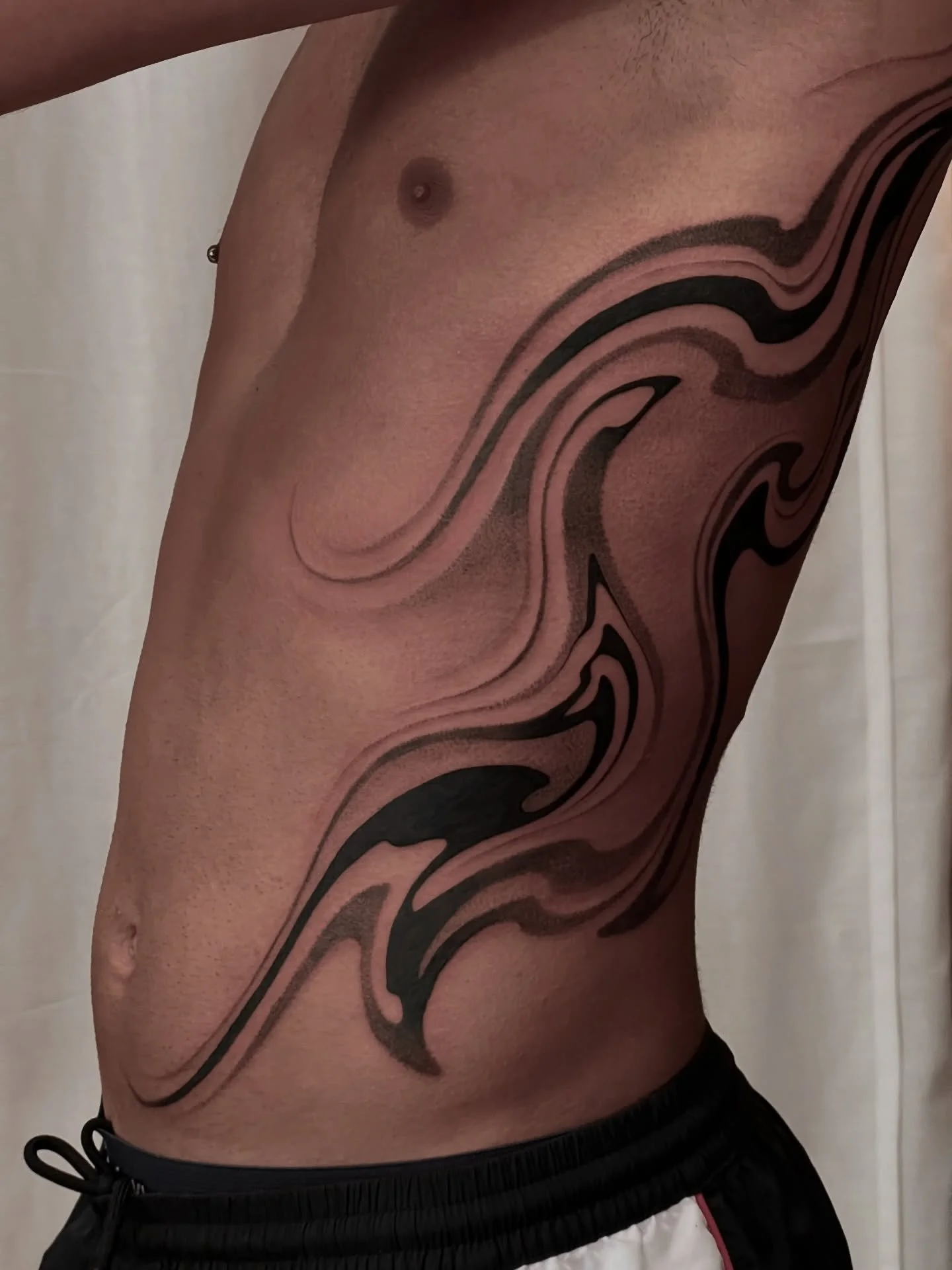Freehand flow for Jacob! The ribs is a tough spot but Jacob sat so incredibly well that we were able to smash this tattoo out in one session. Thanks man!