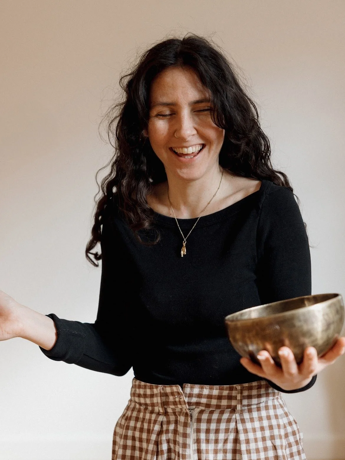 I LOVE SOUND and I love how many of you love joining me. Every other Sunday we allow ourselves to rest deeply, re setting ourselves for the week ahead. Join me this Sunday for a dreamy sound bath at 6pm