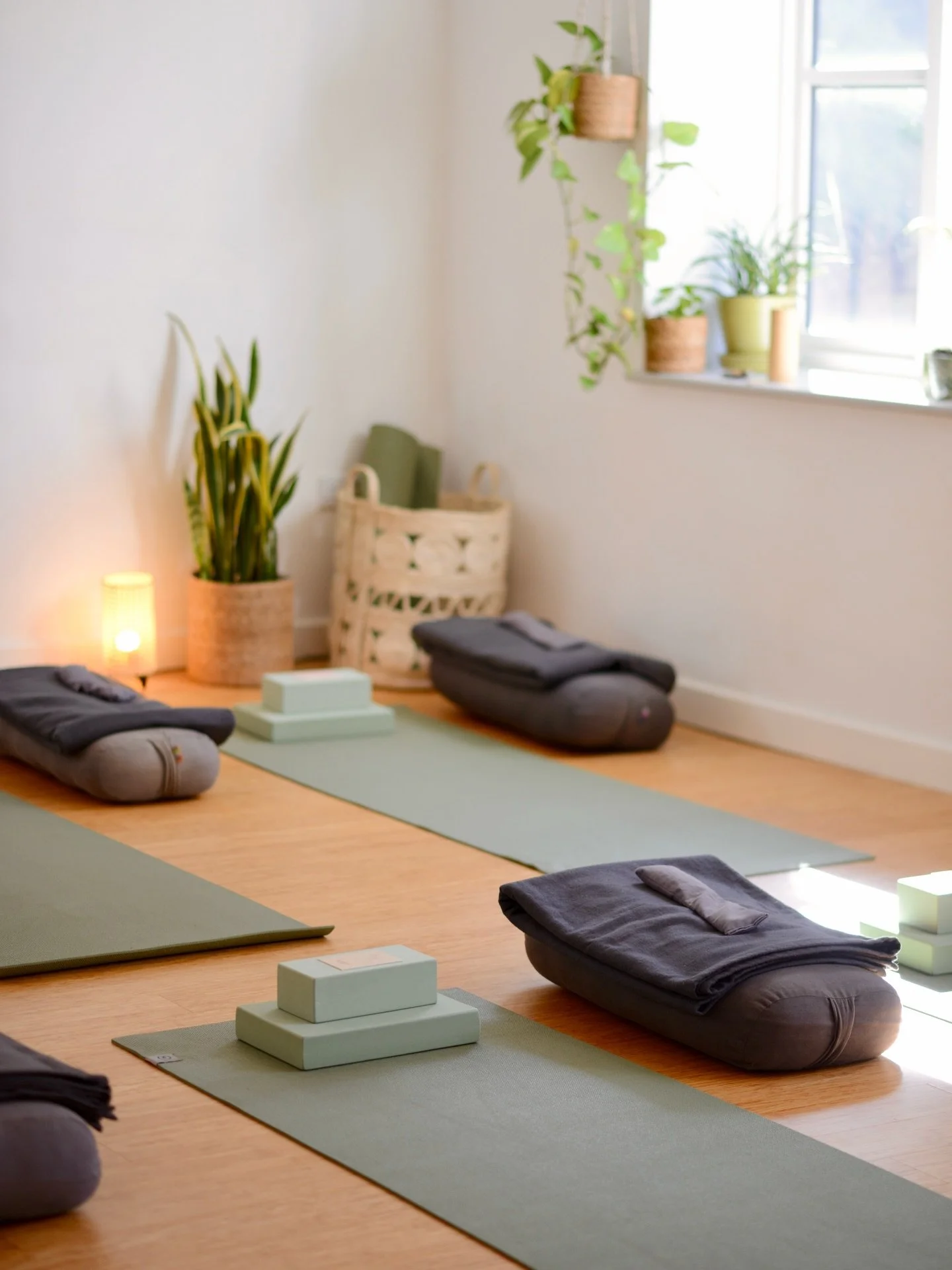 NAILSWORTH STUDIO UPDATE! 
Lots of you have been asking so I just wanted to confirm that the Nailsworth studio is staying open, the Brimscombe studio will be a second location! Join us this week for some movement before the Christmas break 🎄

CHRIST