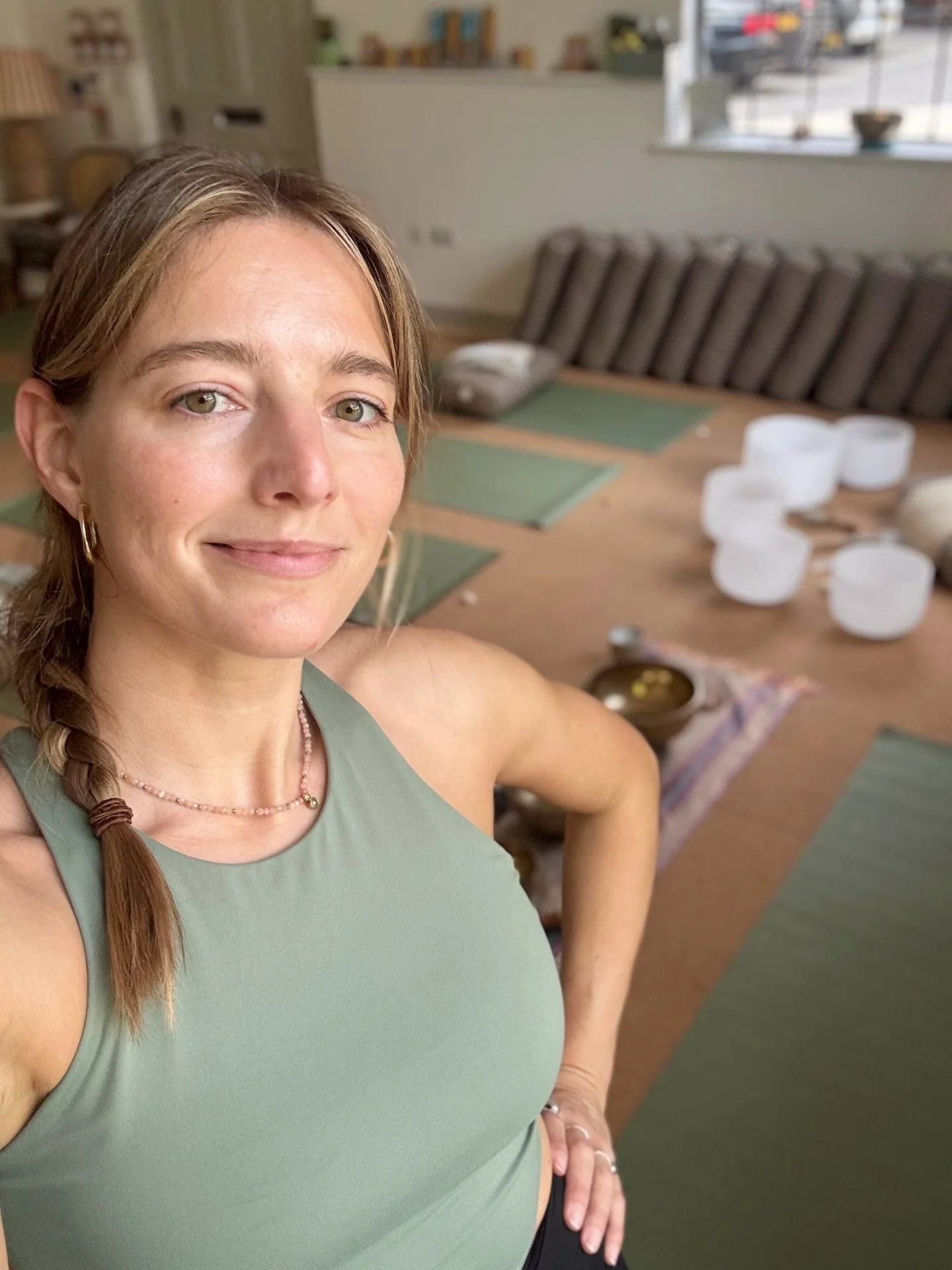 Kari is back to host CALM this Saturday at 6pm ✨ The most dreamy way to spend a Saturday evening 🫶🏼