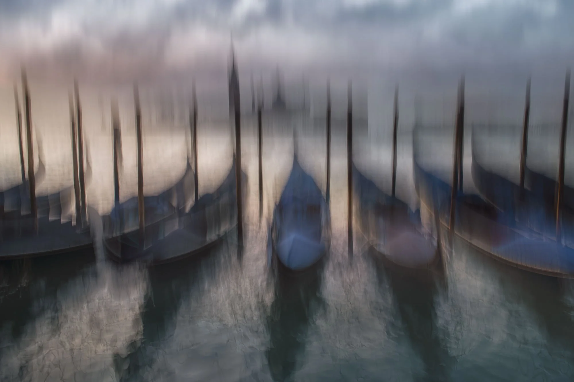 Venetian gondolas_01.jpg