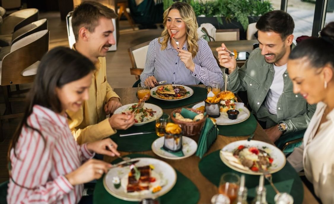 Feast & FRIENDS-Gold Coast (25-35yrs)
