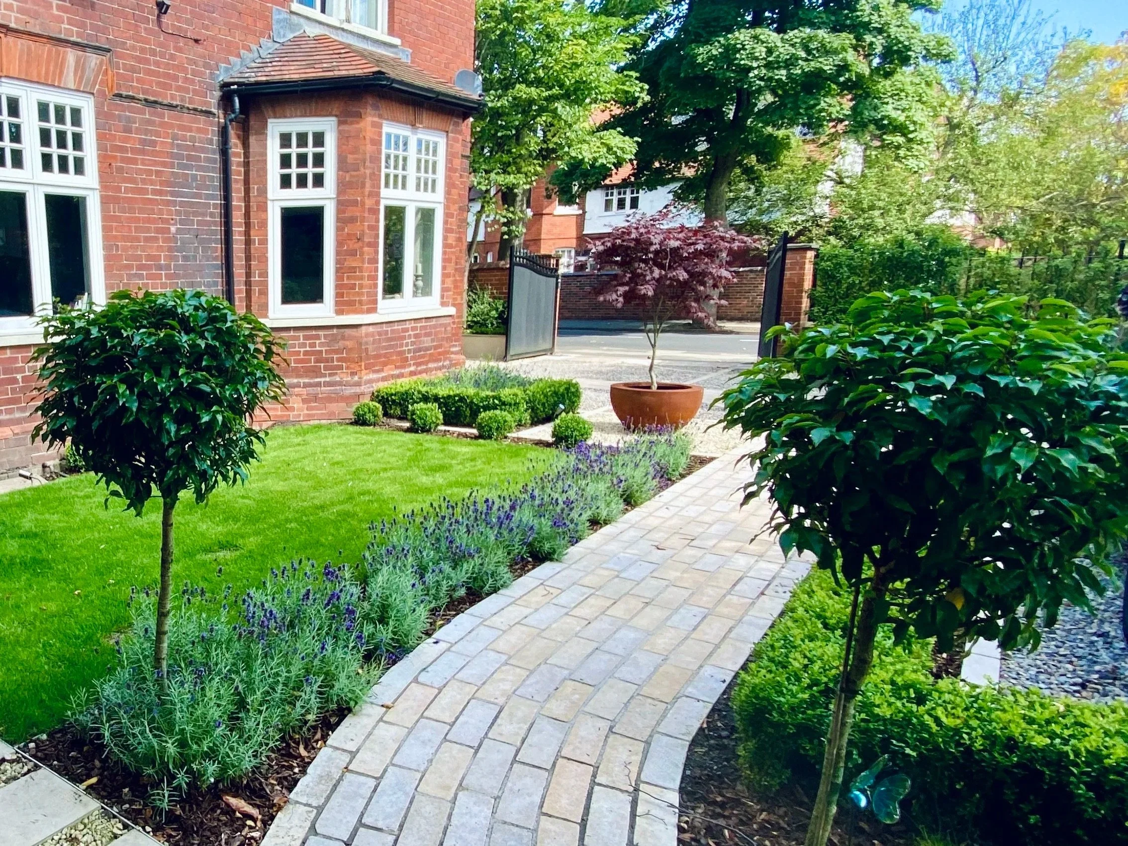 Classical Chic Garden