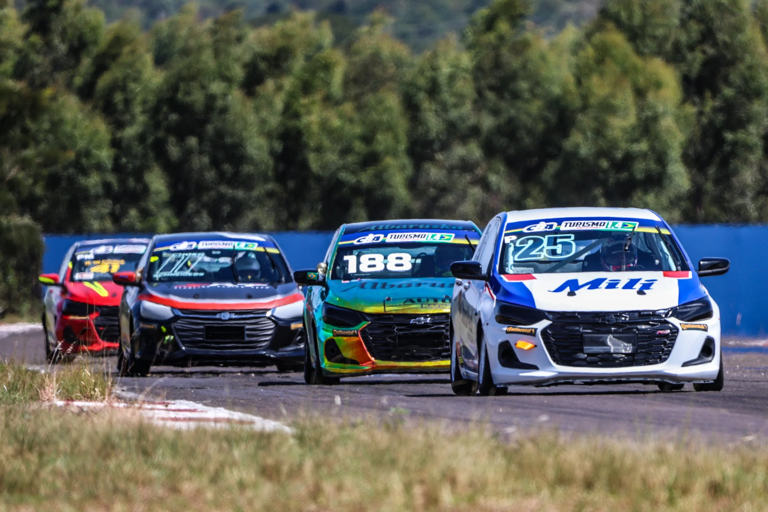 Prova de endurance da Turismo 1.4 terá dublê de Hollywood, estreia uruguaia e família Cardoso