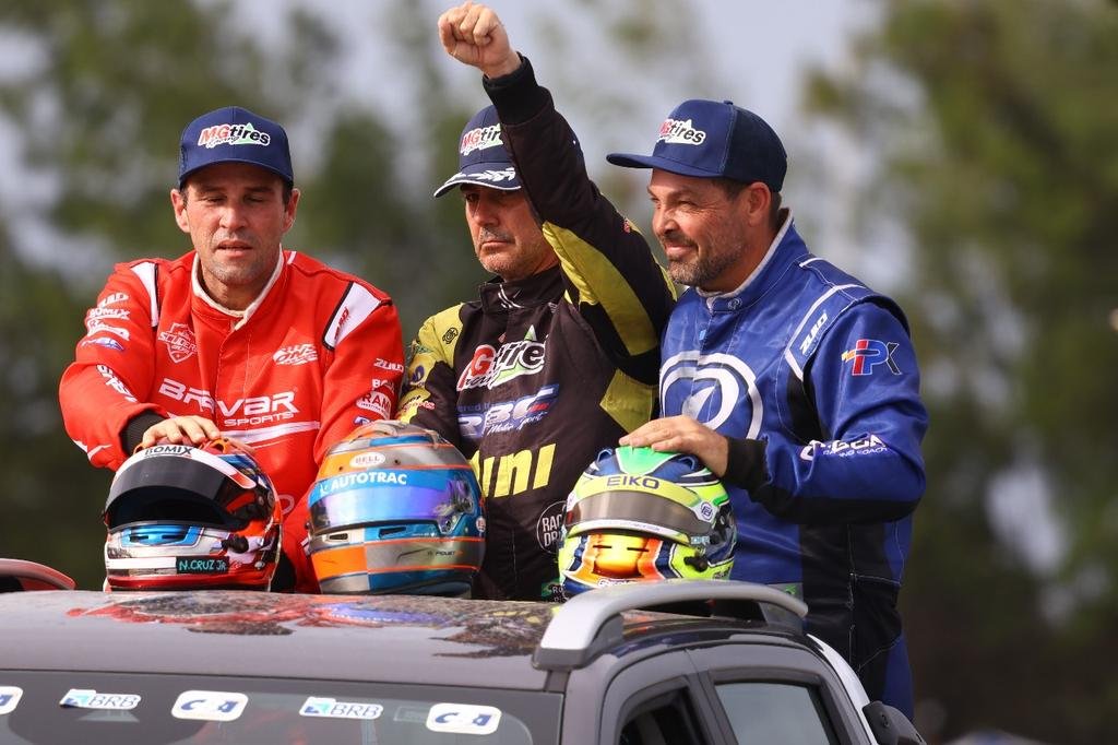 454975_1163780_rodrigo_piquet_f4_ss_web_.jpeg