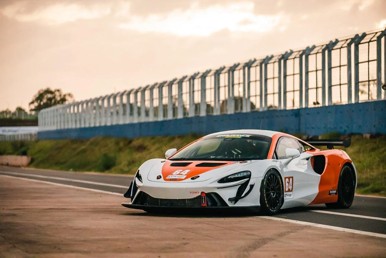 MC Tubarão e Eurobike estreiam novo carro na primeira etapa do Endurance Brasil em Brasília-DF