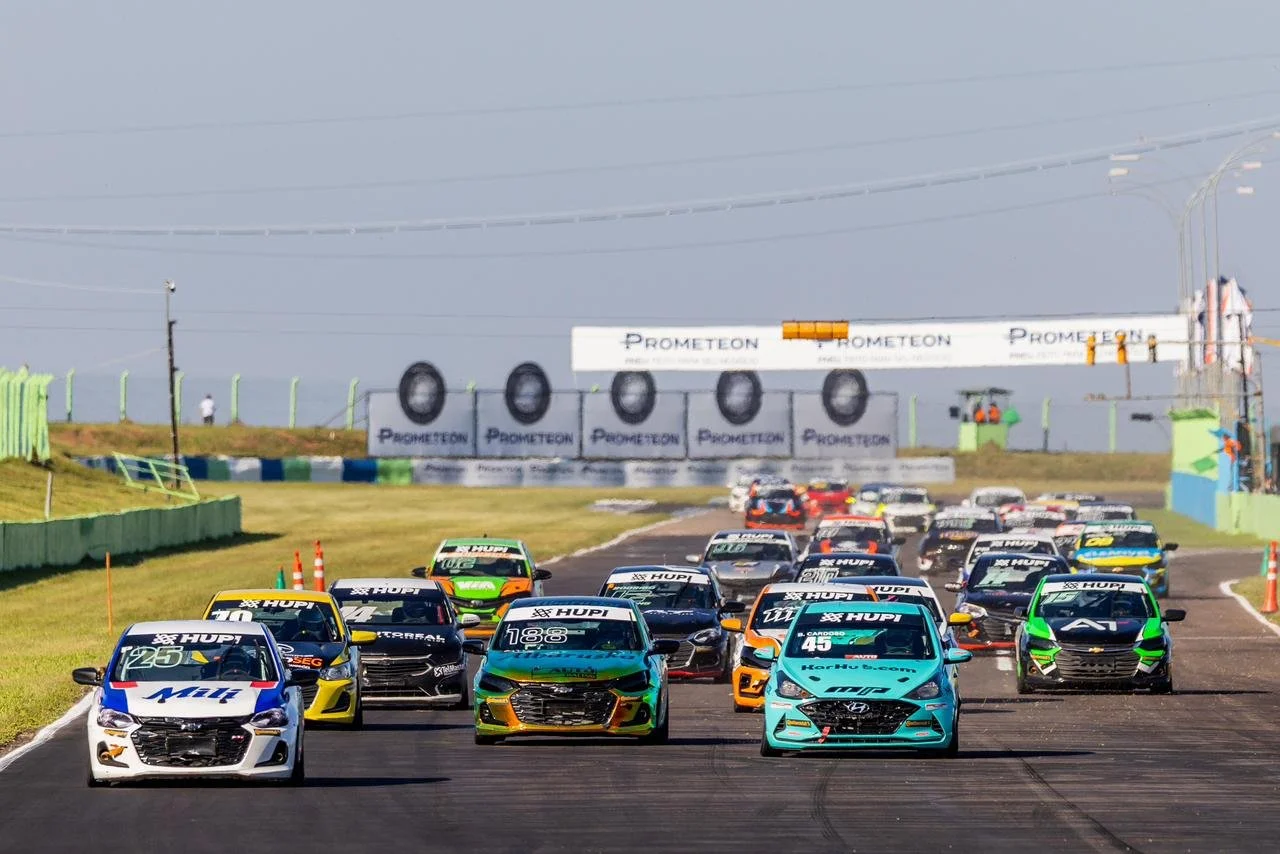 Dudu Fuentes, Bernardo Cardoso e Thiago Messias se destacam no Turismo 1.4 Brasil em Santa Cruz do Sul 