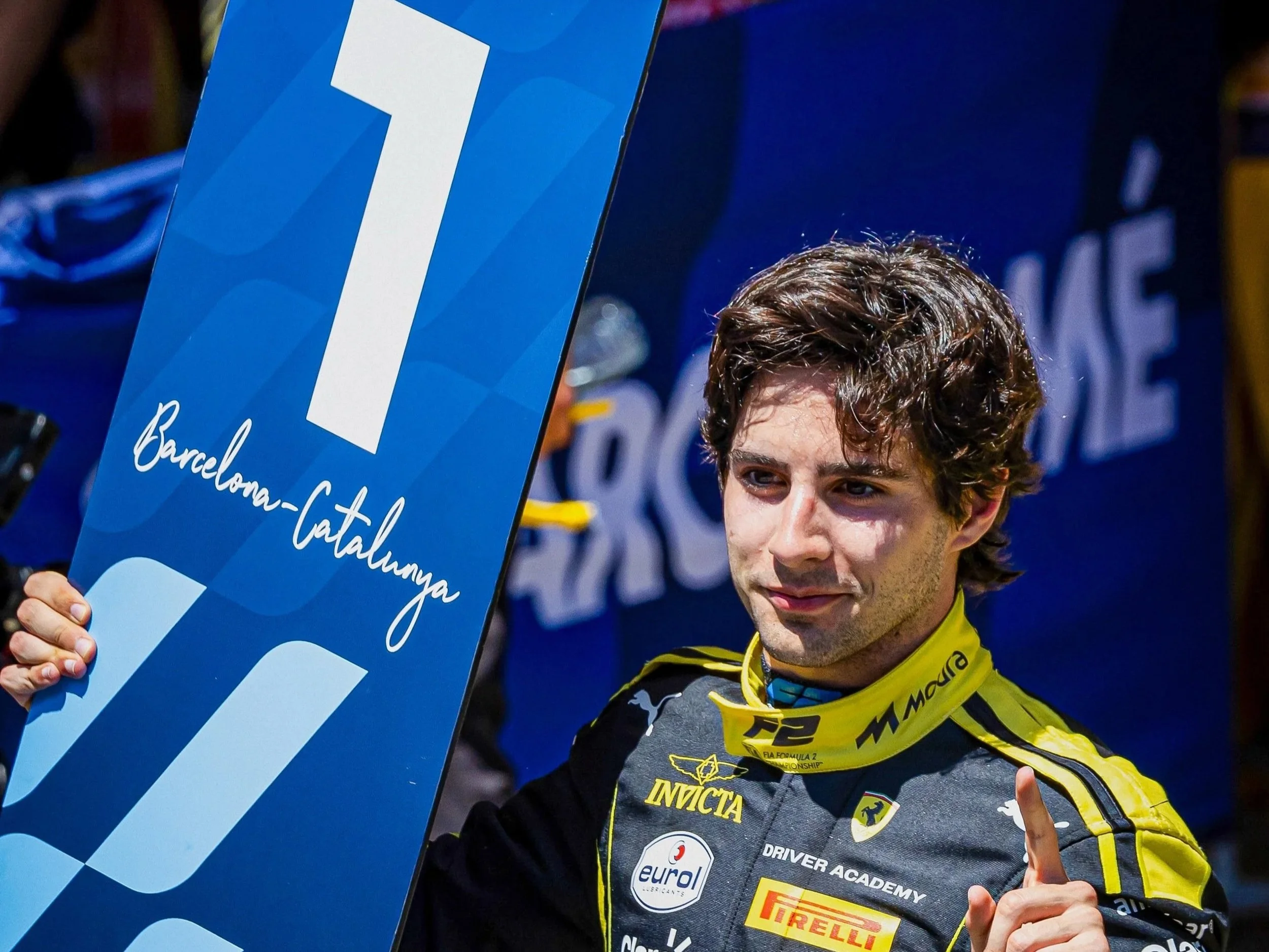 Rafael Câmara vence corrida principal em Barcelona e avança no campeonato da F2