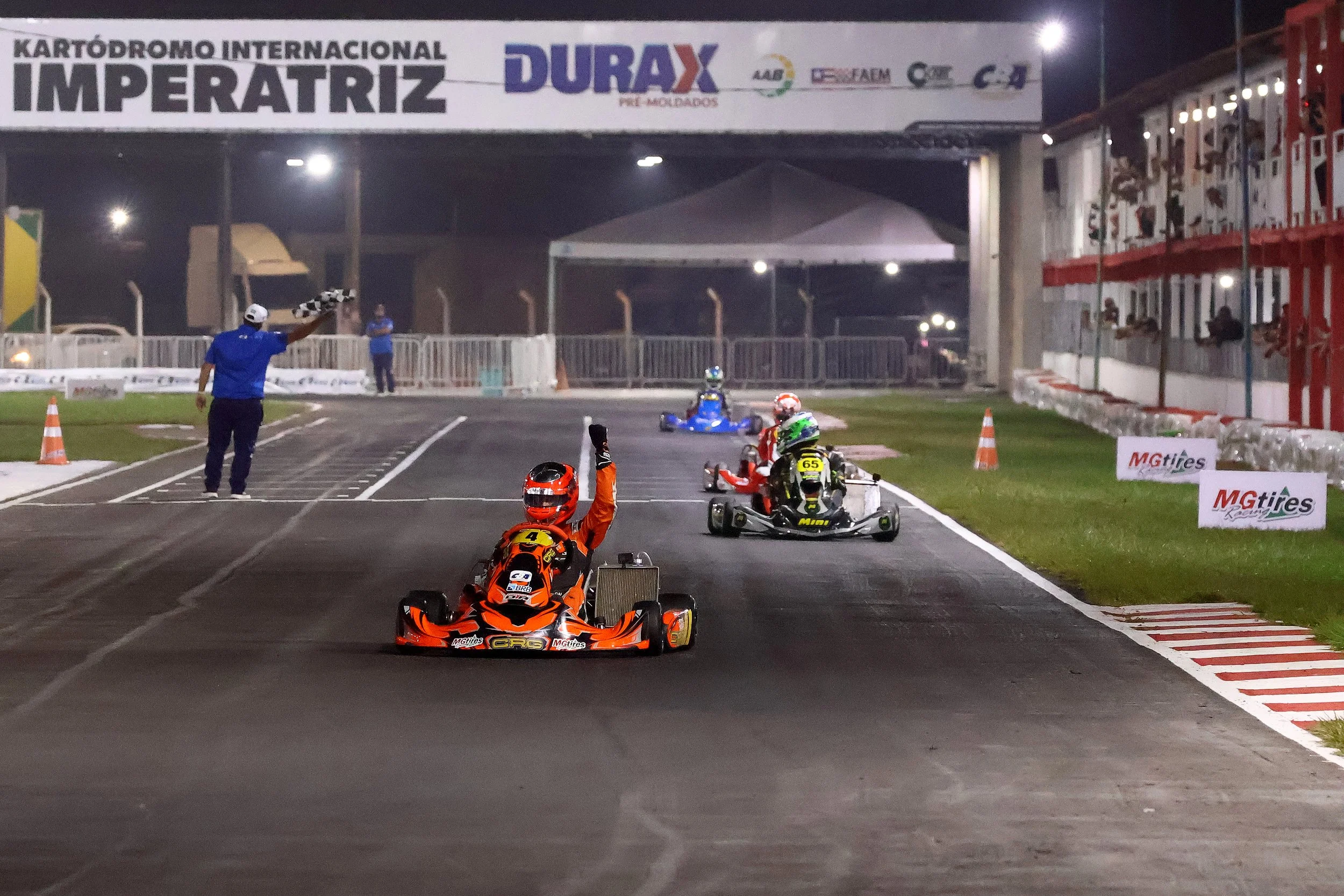 Disputas emocionantes marcam as finais do Grupo 1 da Copa Brasil de Kart em Imperatriz