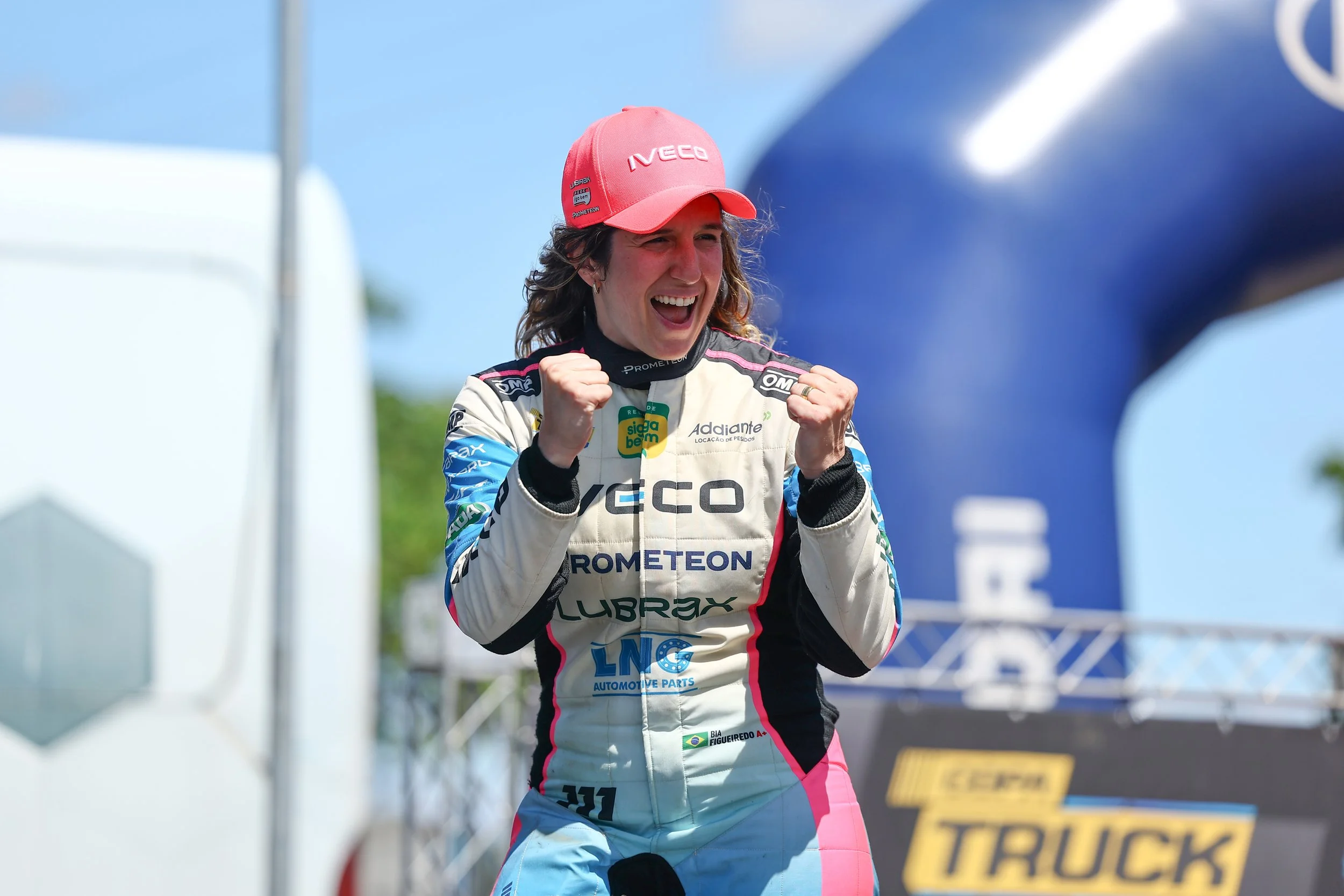 Bia Figueiredo conquista primeiro pódio do ano na Copa Truck em Curvelo