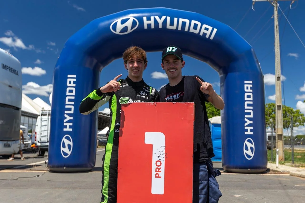 Estreante na Copa HB20, Bernardo Tambasco sobe ao pódio e vence em Curvelo