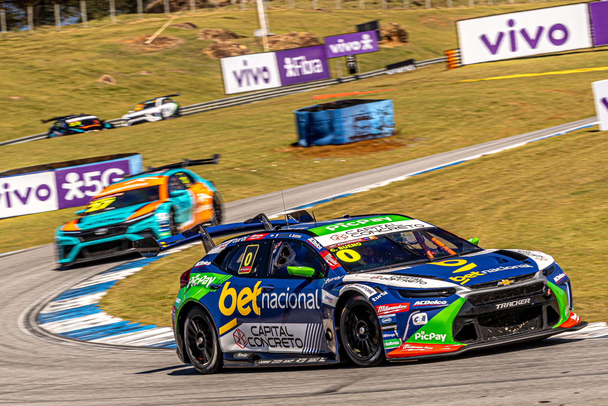 Primeiro pole e vencedor em Santa Cruz do Sul, Cacá Bueno mira bom desempenho em retorno da Stock Car ao RS