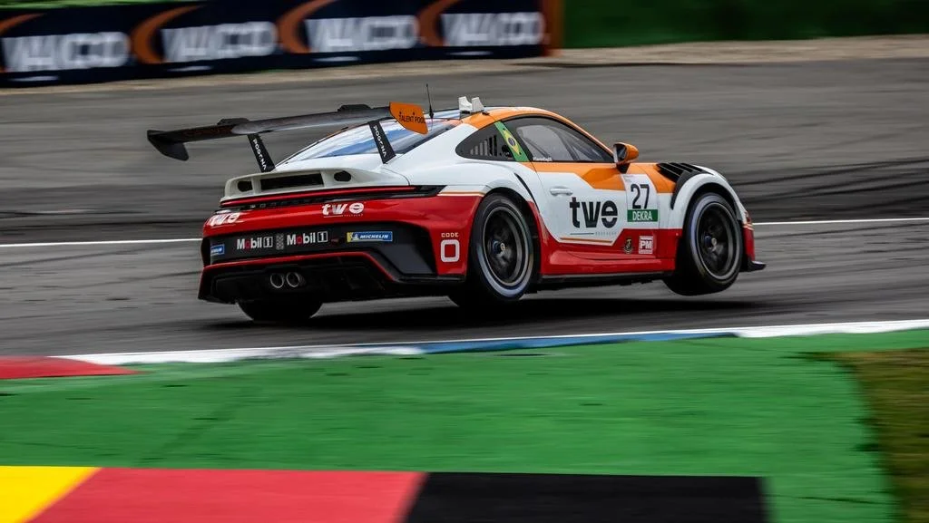 Matheus Ferreira encerra temporada da Porsche Cup Alemã entre os cinco melhores