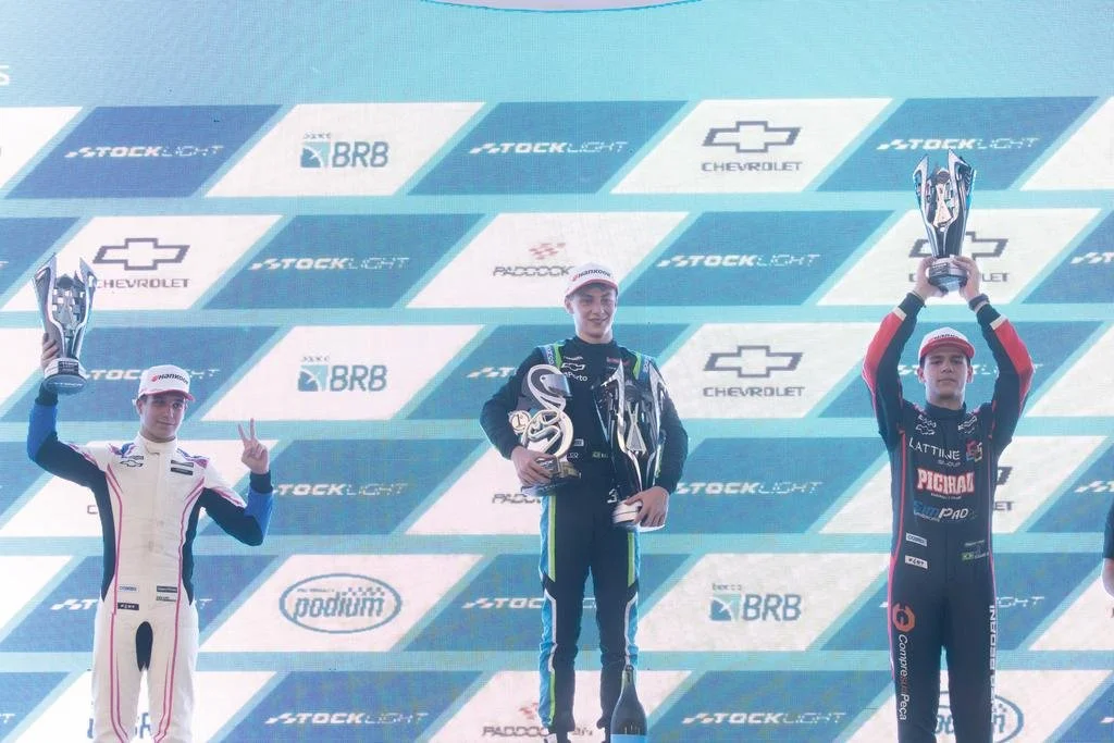 Tieri e Koenigkan dividem vitórias no domingo da Stock Light em Interlagos