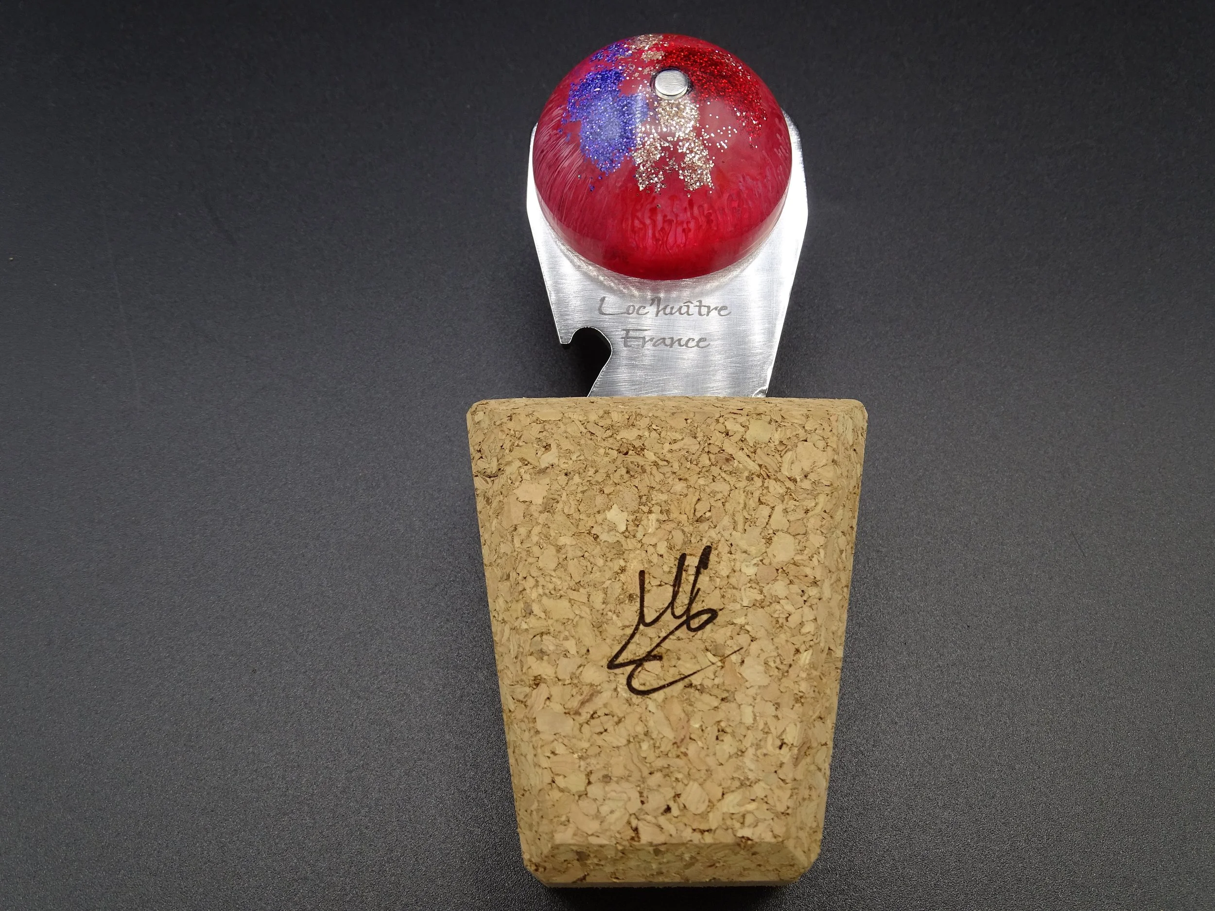 Couteau à huître avec décapsuleur