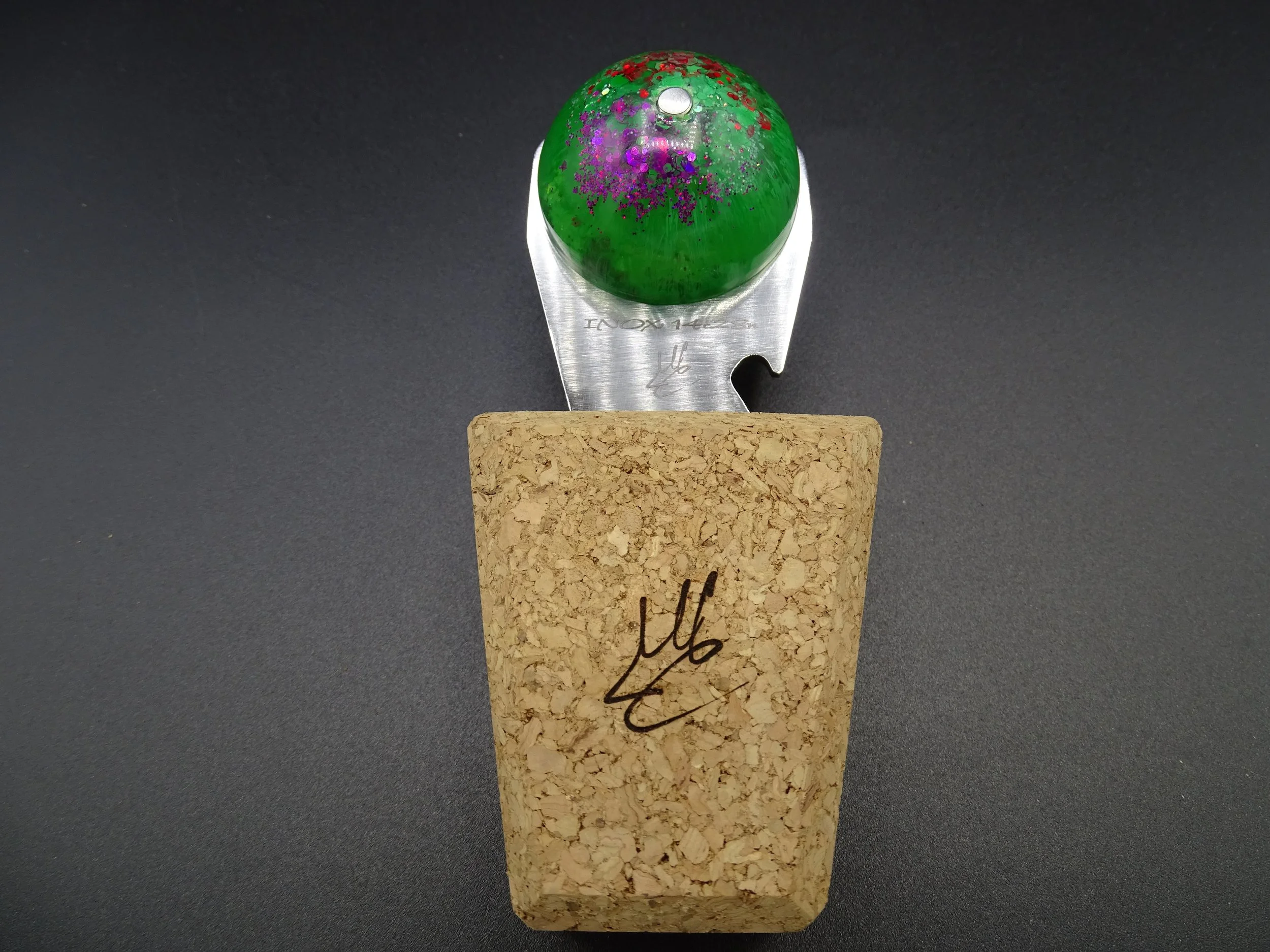 Couteau à huître avec décapsuleur