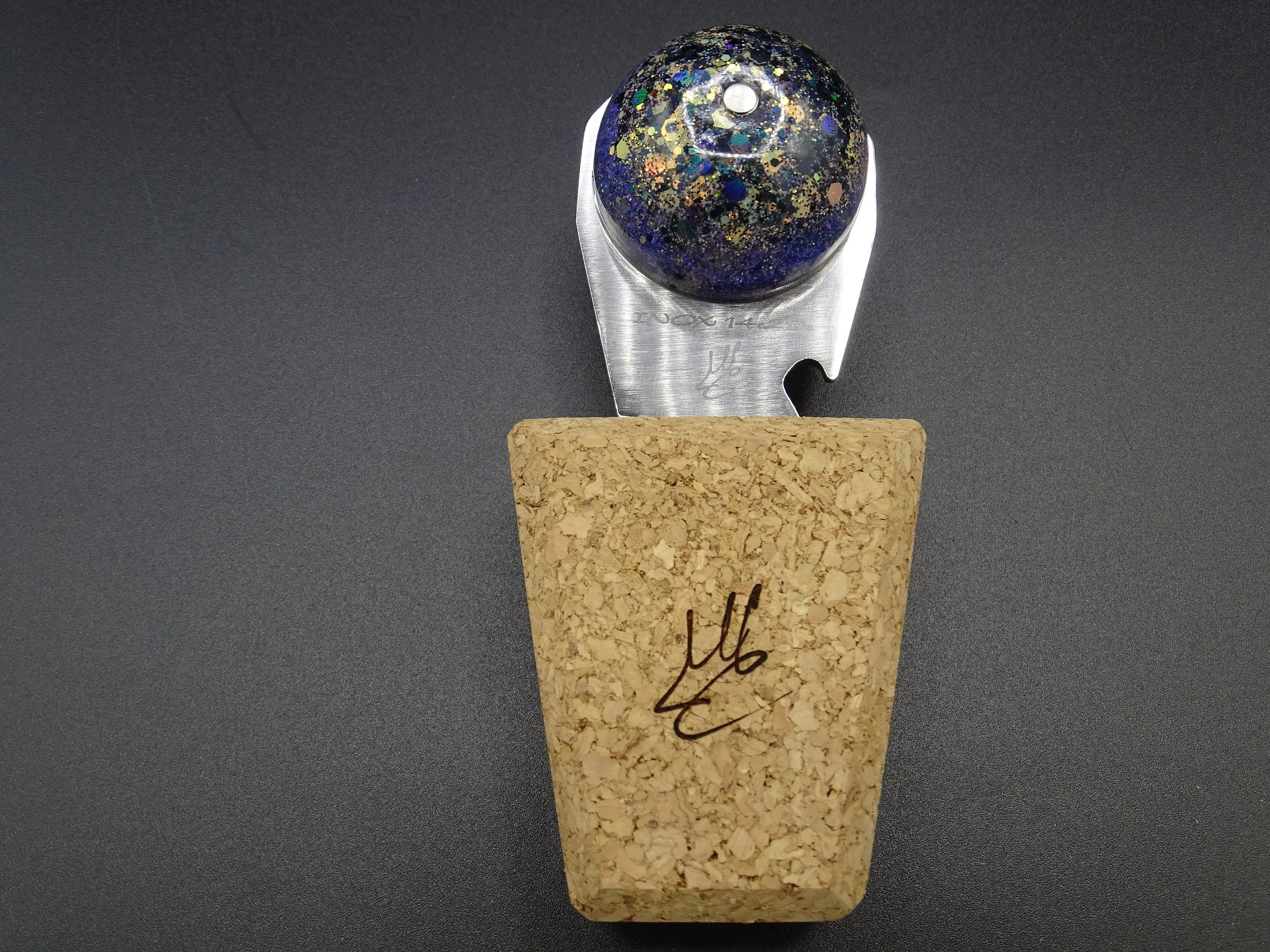 Couteau à huître avec décapsuleur