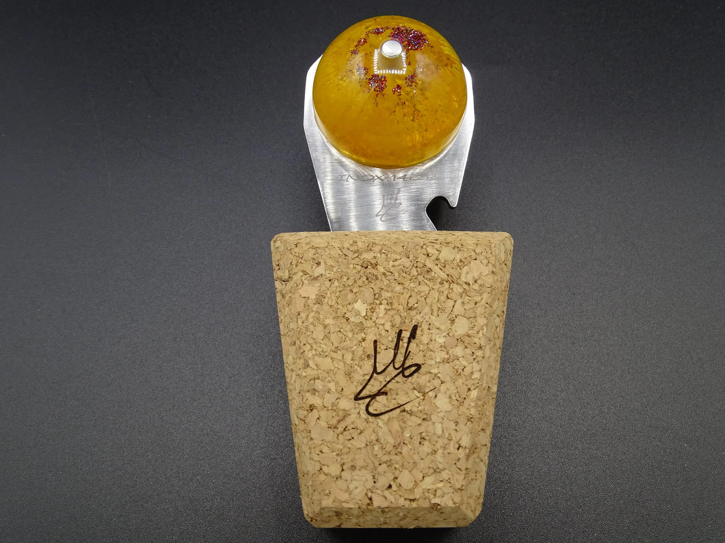 Couteau à huître avec décapsuleur