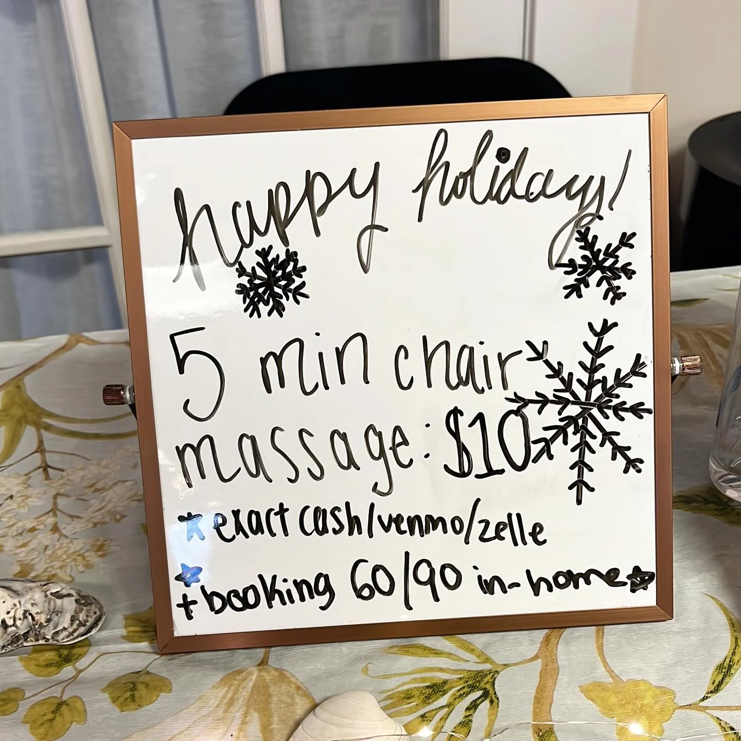 Support local for the holidays!!! Chair massage, local juice, coffee, and handmade goodies 🌲❄️✨

📍Park Books, Severna Park

Today! 10 AM to 1 PM