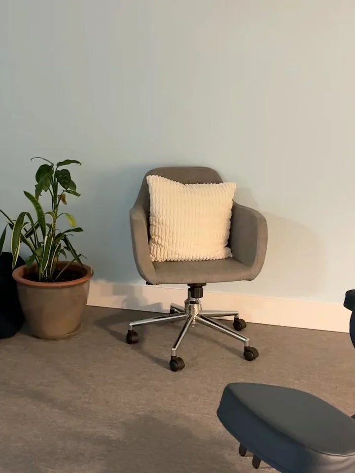 Thank you SO much for having me at your open house yesterday @willowtreetherapyco !