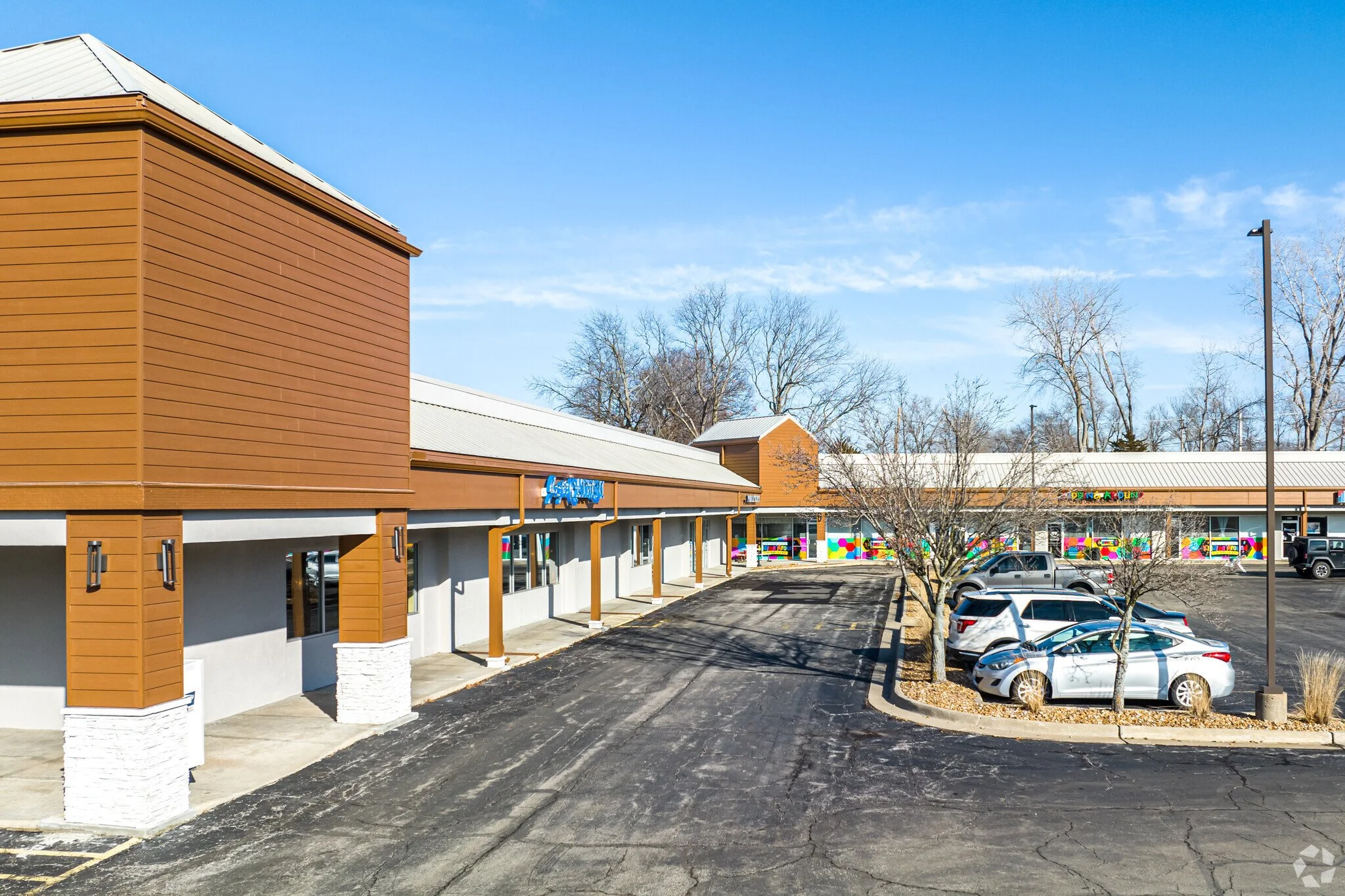 800-862-SW-Blue-Pky-Lees-Summit-MO-Building-Photo-7-LargeHighDefinition.jpg