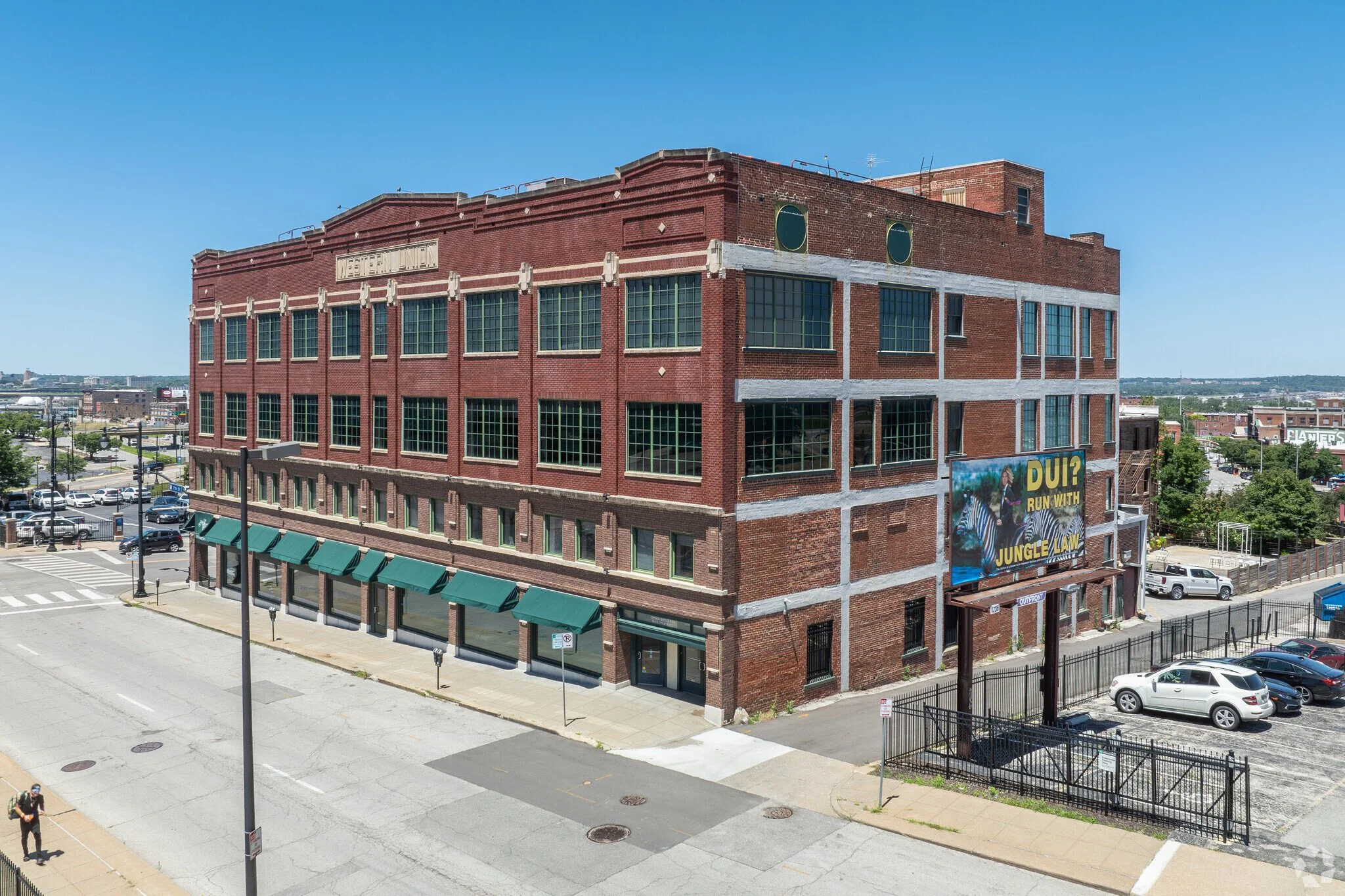 100-E-7th-St-Kansas-City-MO-Building-Photo-6-LargeHighDefinition.jpg