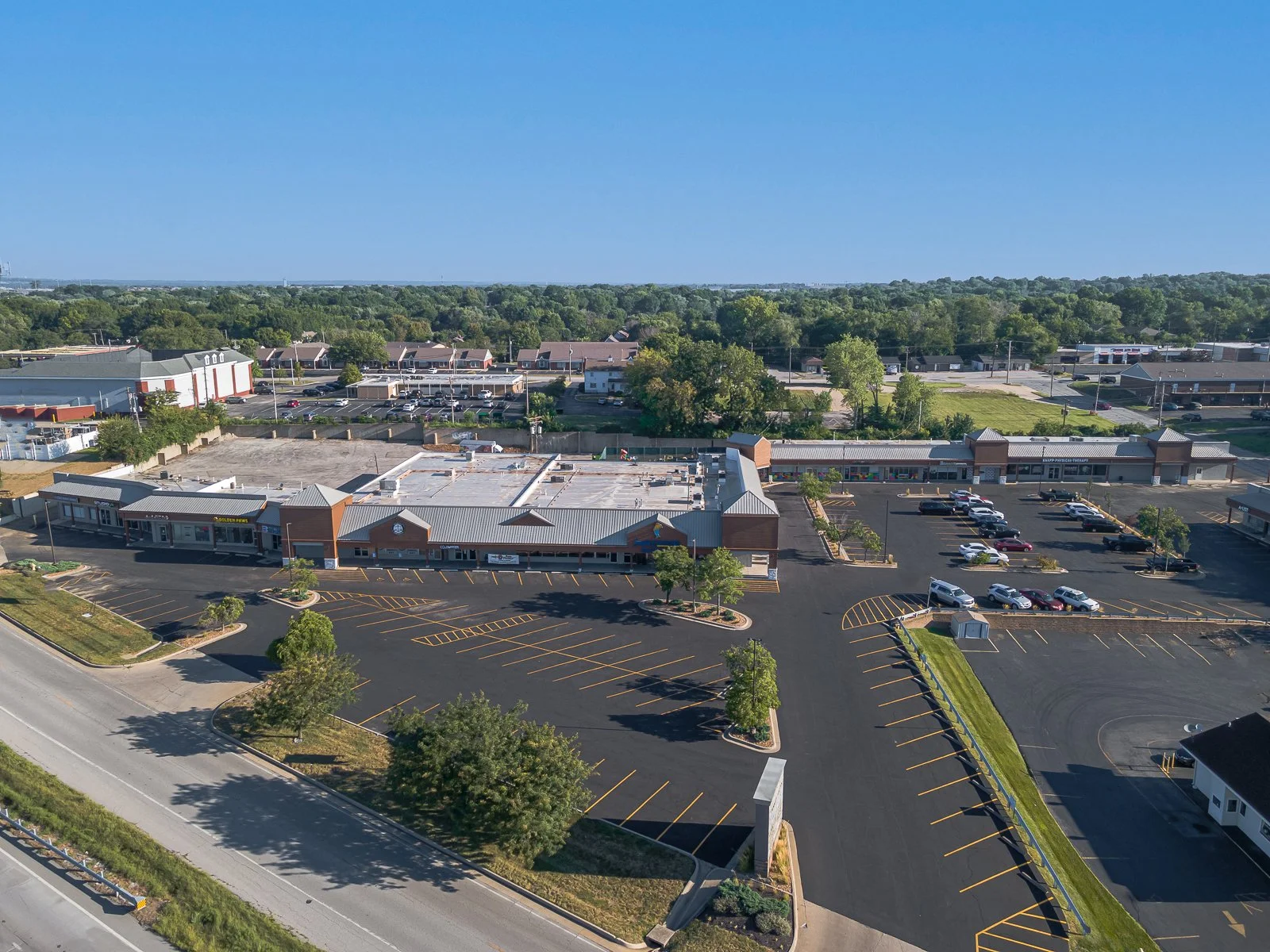 800-862-SW-Blue-Pky-Lees-Summit-MO-Aerial-14-LargeHighDefinition.jpg