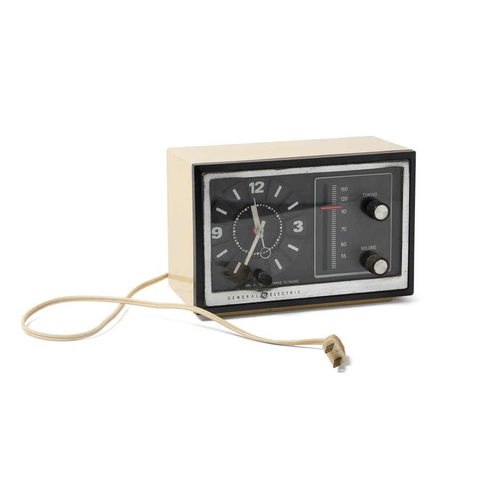 1970s Clock Radio