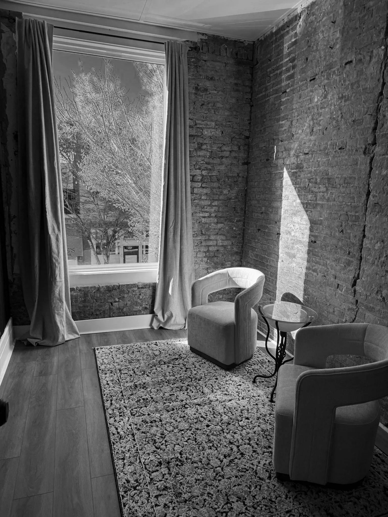 Viewing Vault Rental